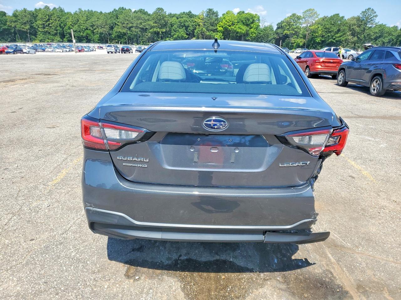 2021 Subaru Legacy Premium Серый vin: 4S3BWAF62M3014141