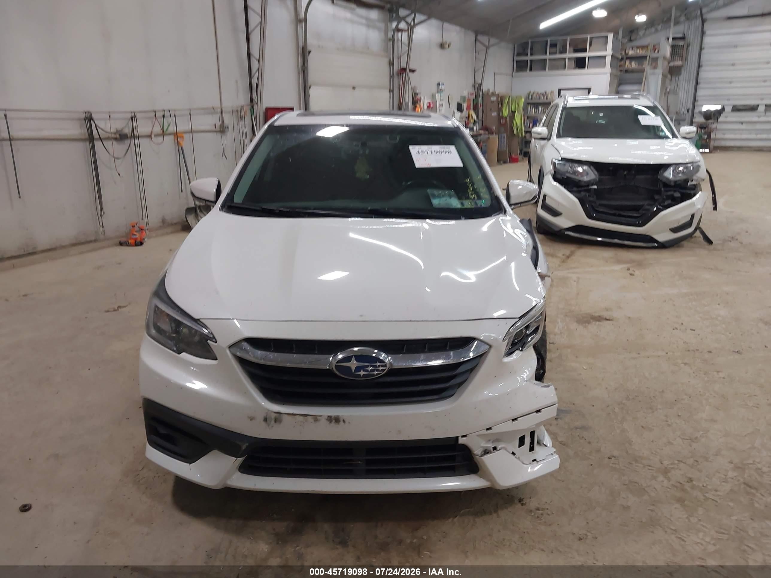 2021 Subaru Legacy Premium White vin: 4S3BWAF6XM3002948