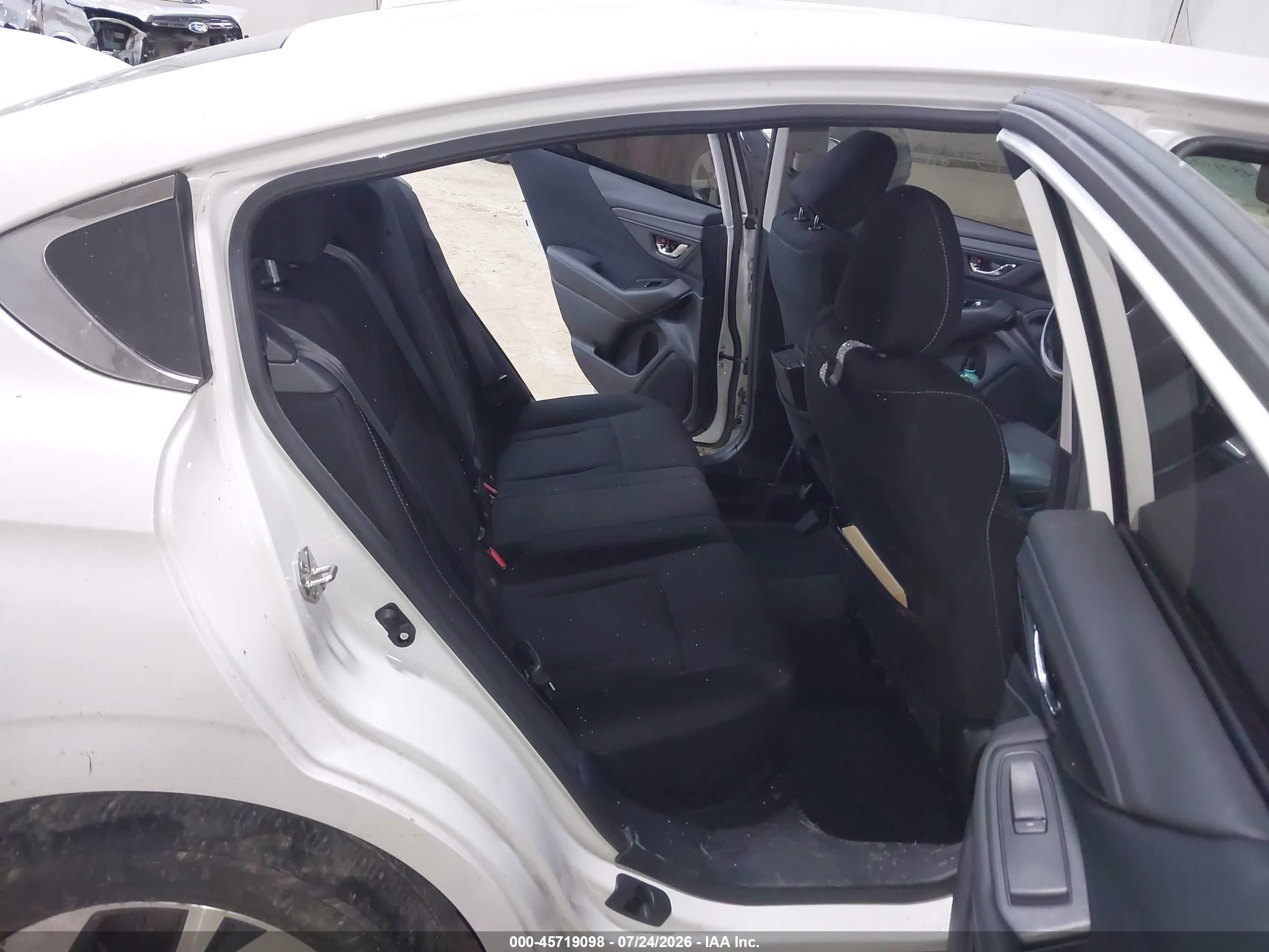 2021 Subaru Legacy Premium White vin: 4S3BWAF6XM3002948