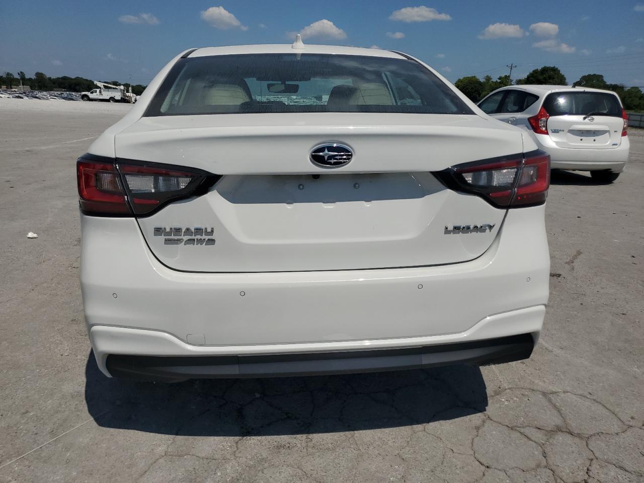 2024 Subaru Legacy Limited White vin: 4S3BWAN68R3016517