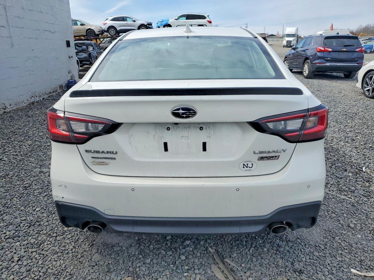2024 Subaru Legacy Sport White vin: 4S3BWGG67R3023118