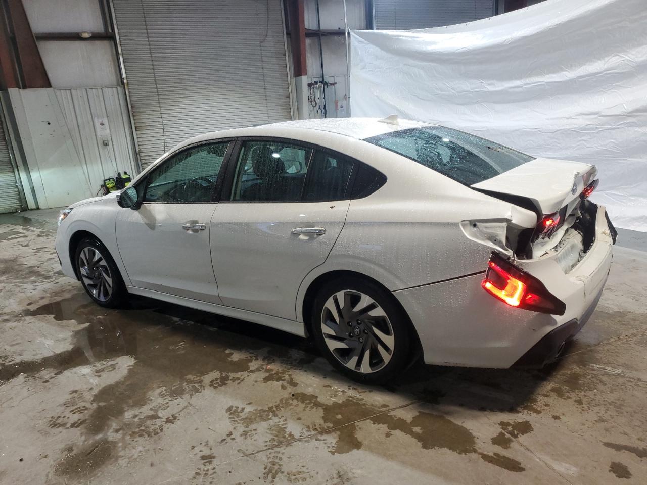 2024 Subaru Legacy Touring Xt White vin: 4S3BWGP69R3013271