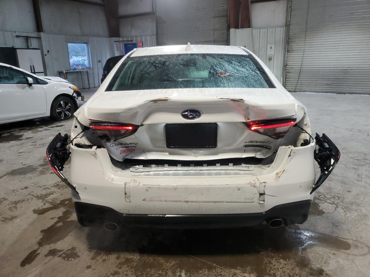 2024 Subaru Legacy Touring Xt White vin: 4S3BWGP69R3013271
