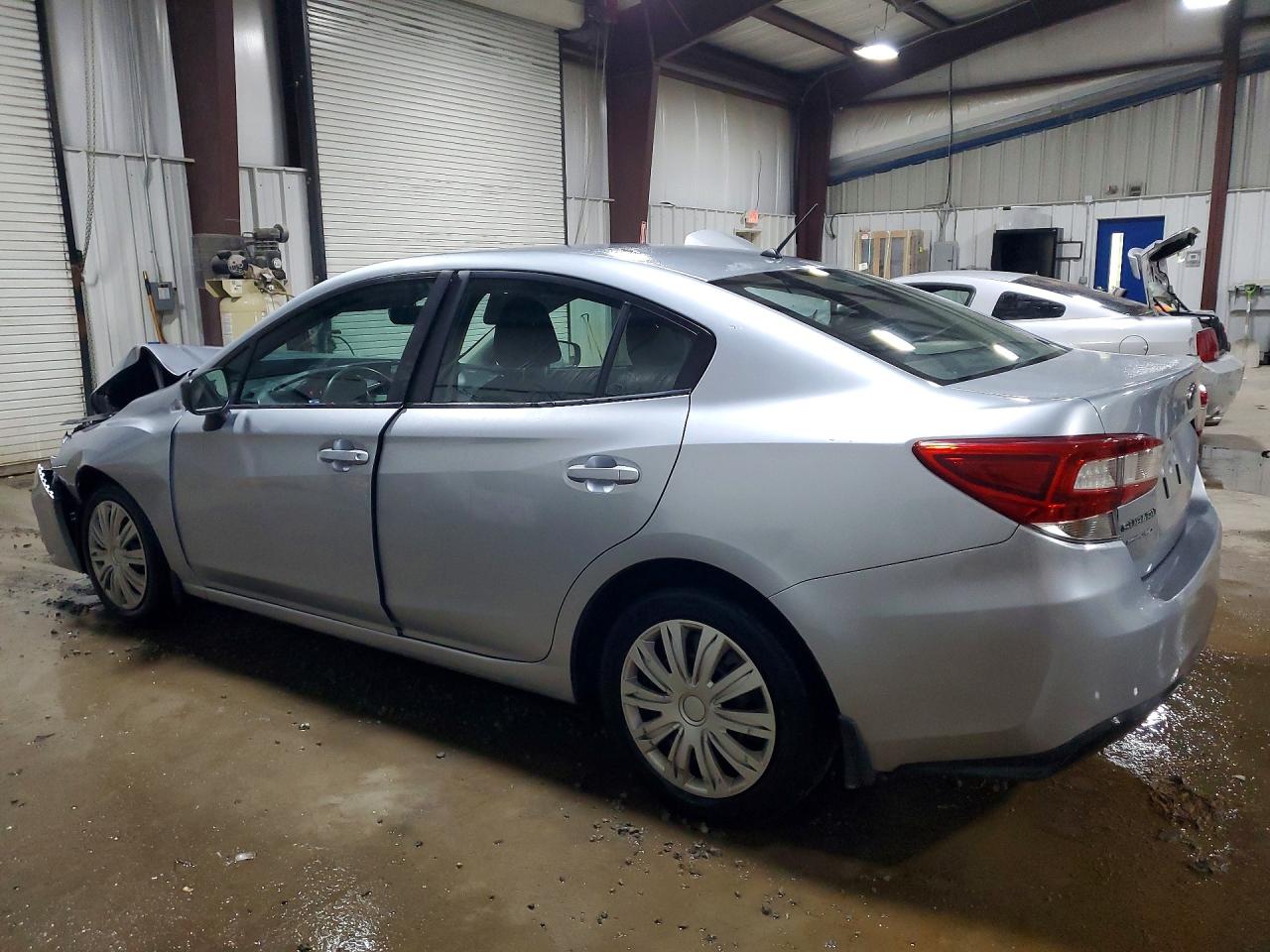 2018 Subaru Impreza Silver vin: 4S3GKAA69J3612876