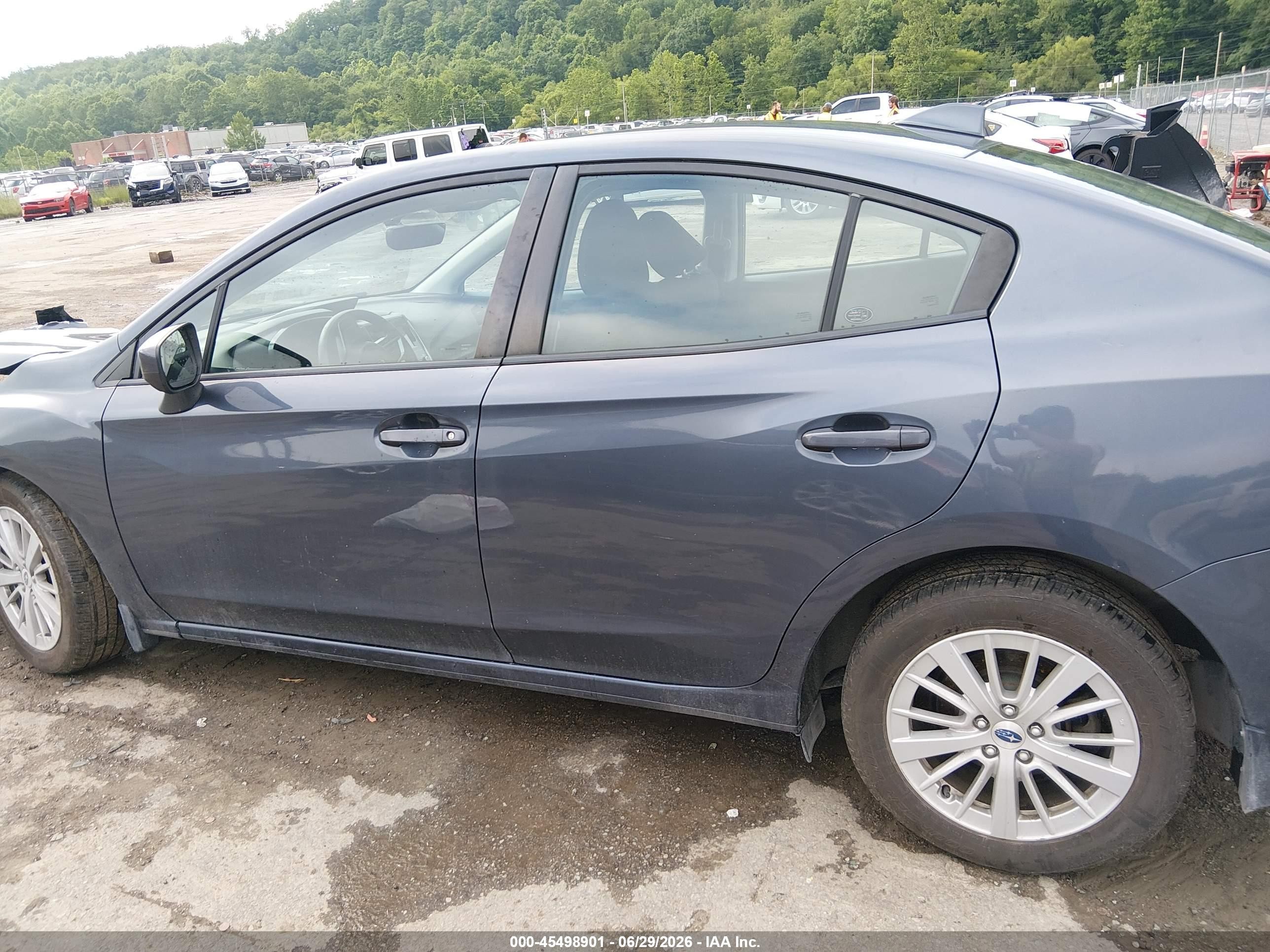 2017 Subaru Impreza 2.0i Premium Gray vin: 4S3GKAB61H3602433