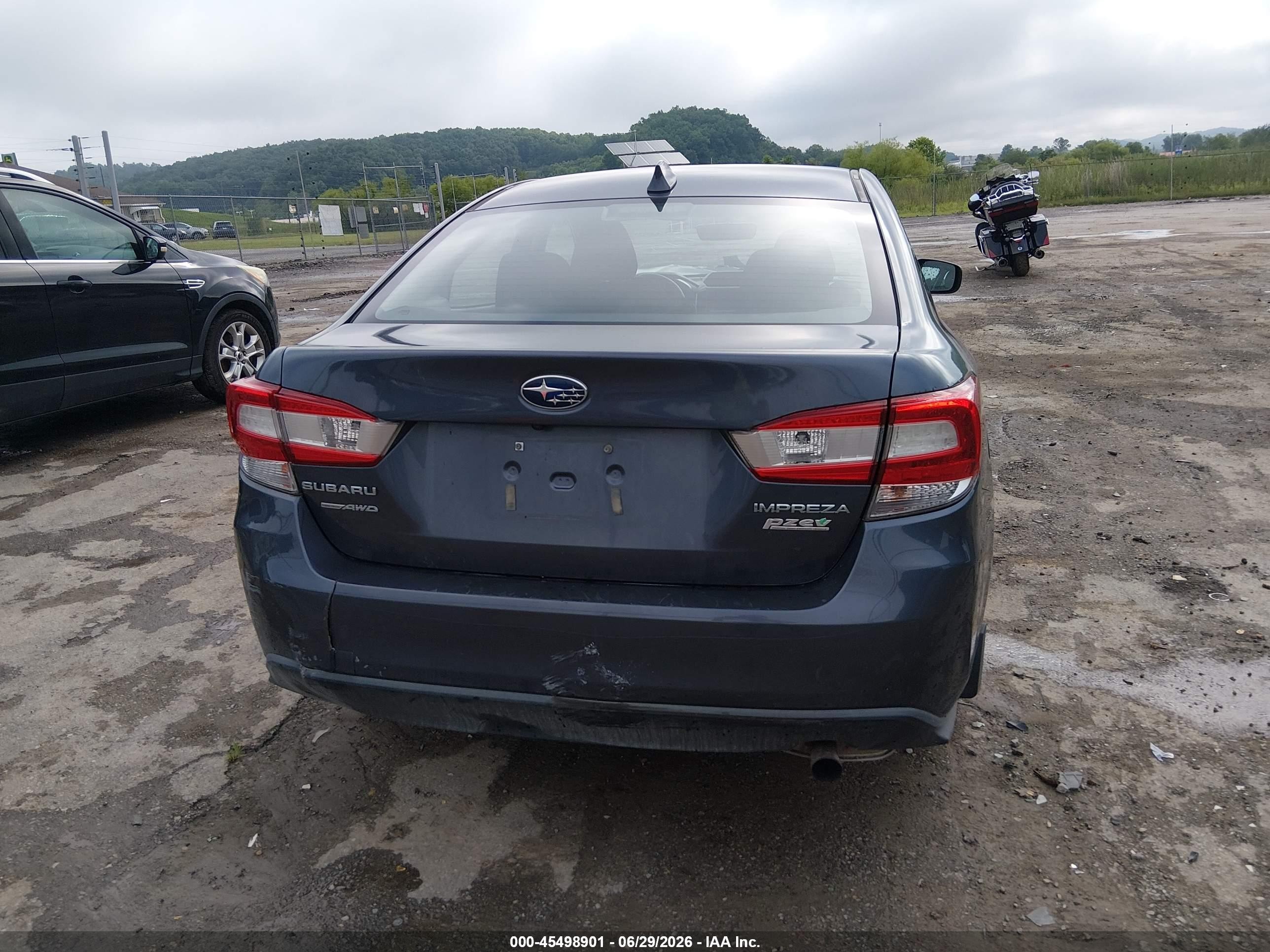 2017 Subaru Impreza 2.0i Premium Gray vin: 4S3GKAB61H3602433