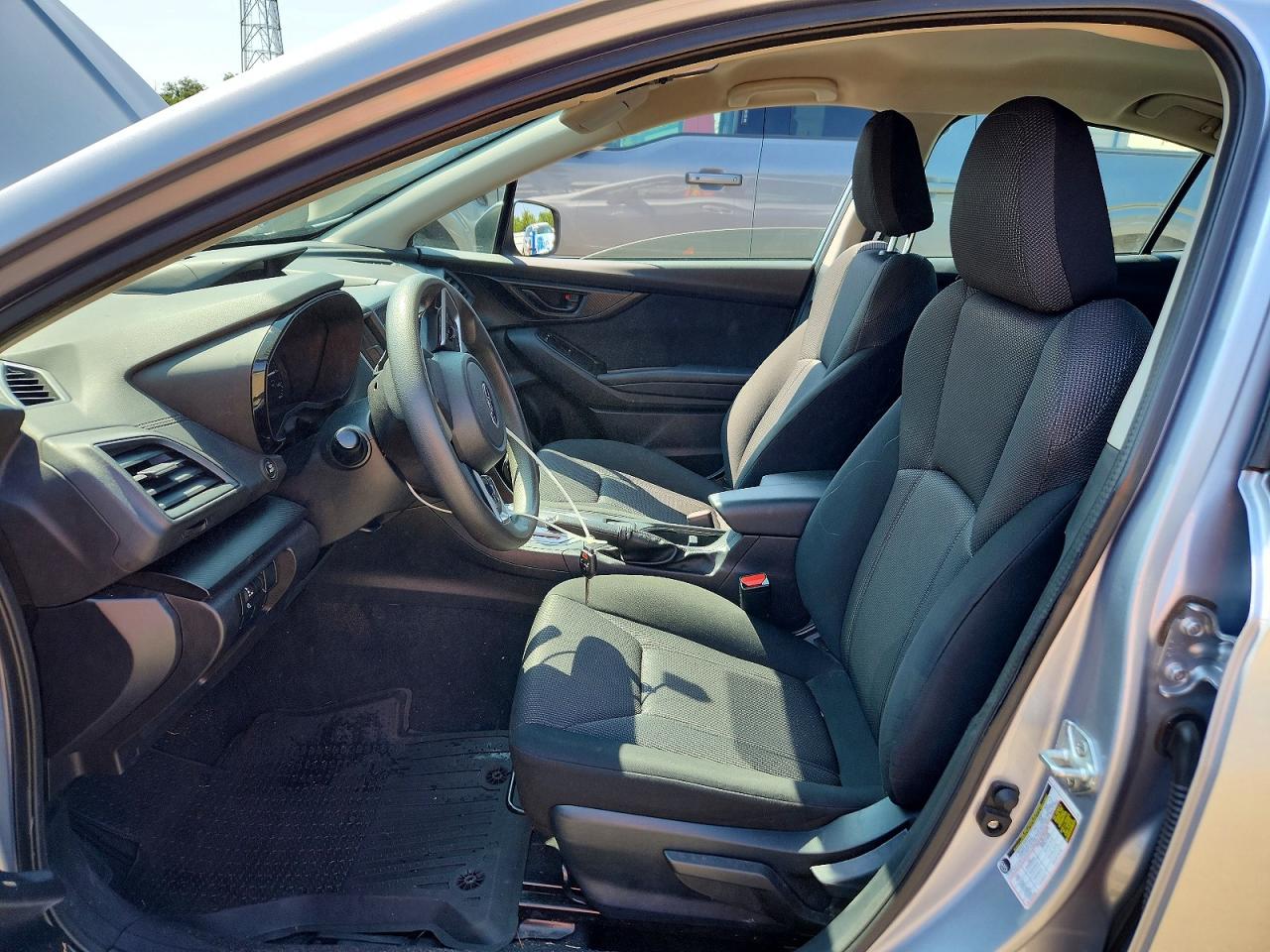 2021 Subaru Impreza Серебряный vin: 4S3GKAB63M3605442