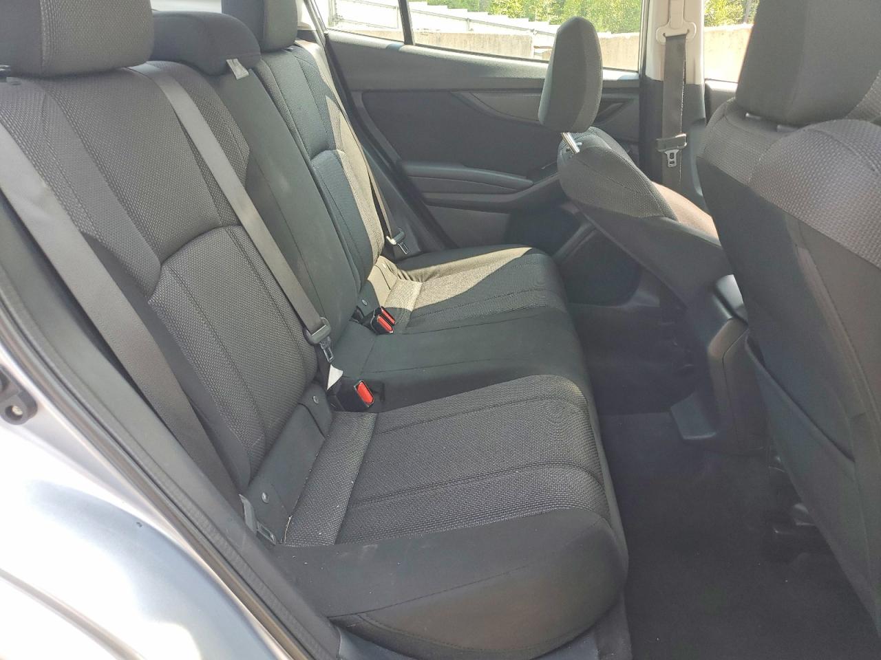 2020 Subaru Impreza Серебряный vin: 4S3GKAB67L3614451