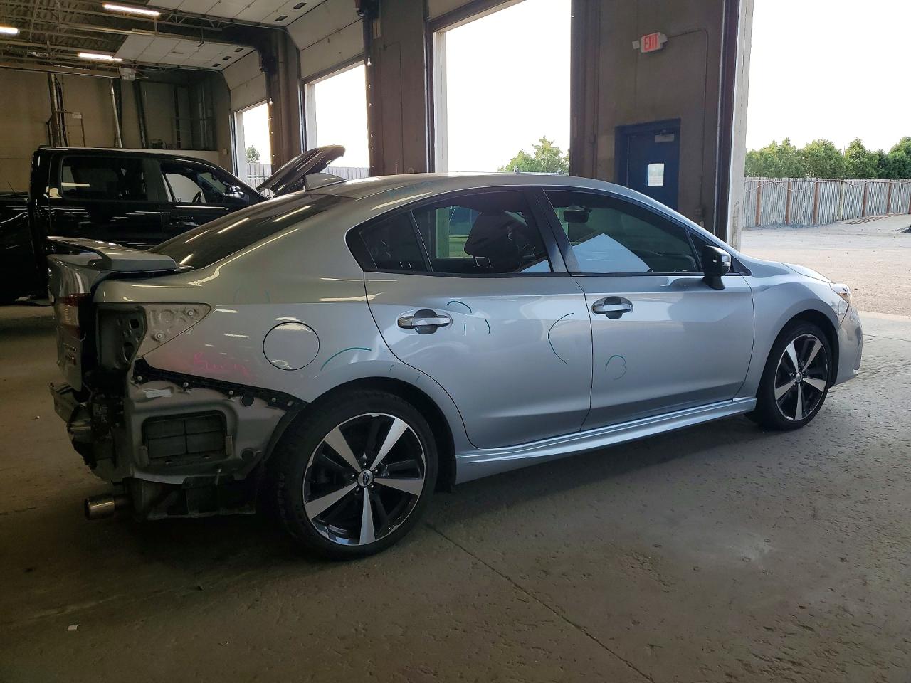 2017 Subaru Impreza Silver vin: 4S3GKAL64H3600559