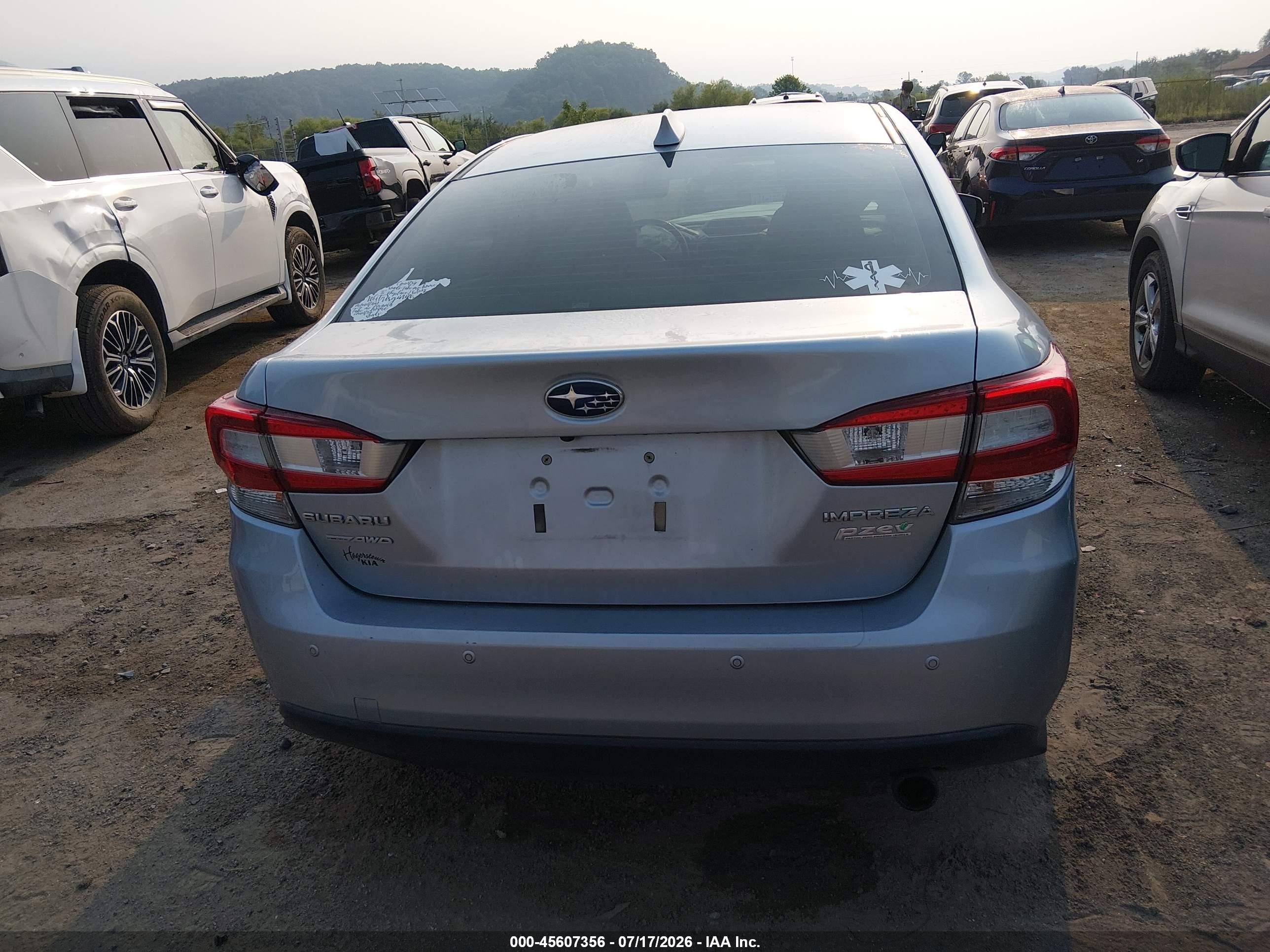 2017 Subaru Impreza 2.0i Limited Silver vin: 4S3GKAU69H3628274