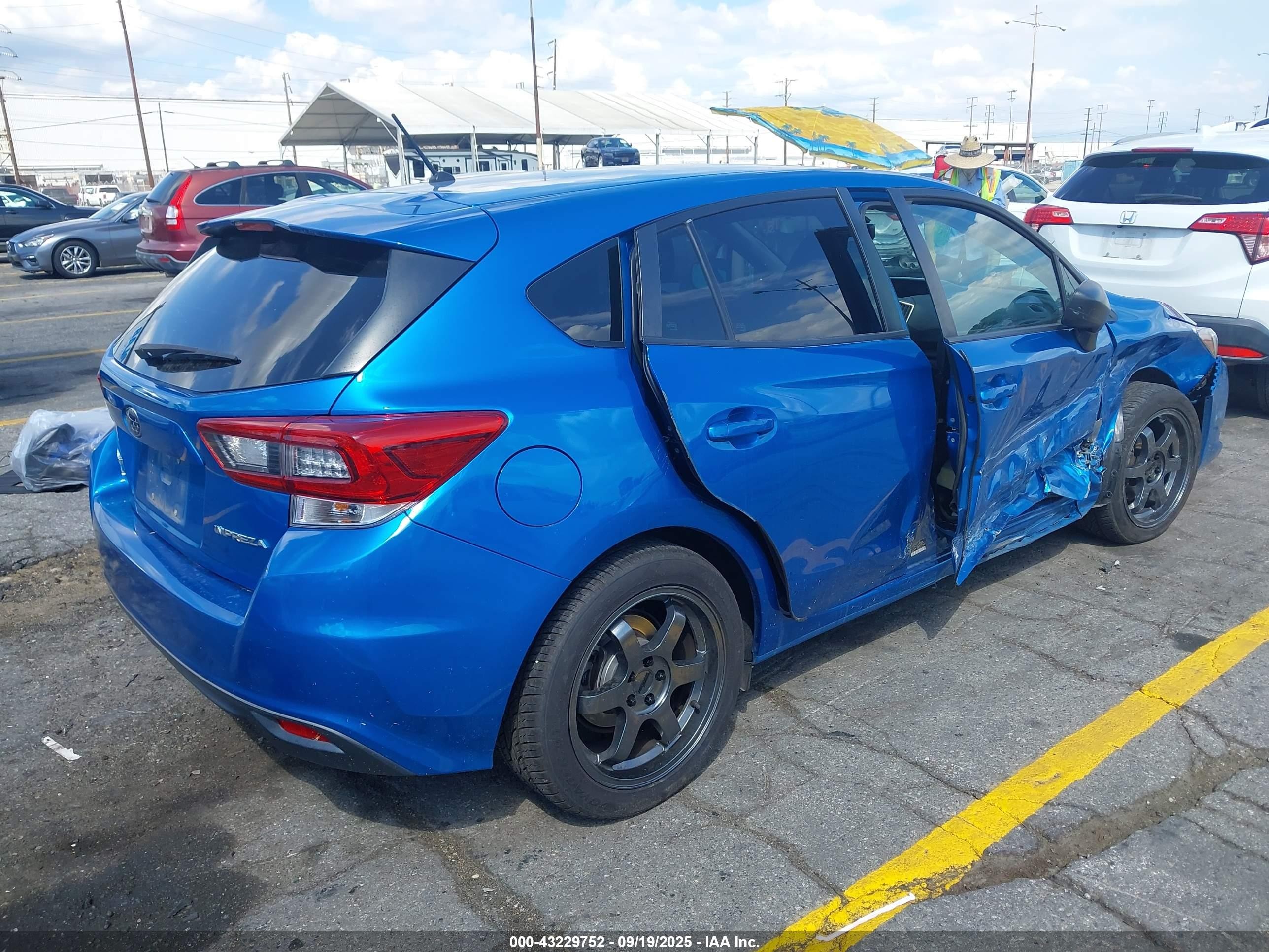 2020 Subaru Impreza 5-door Синий vin: 4S3GTAA60L1729824