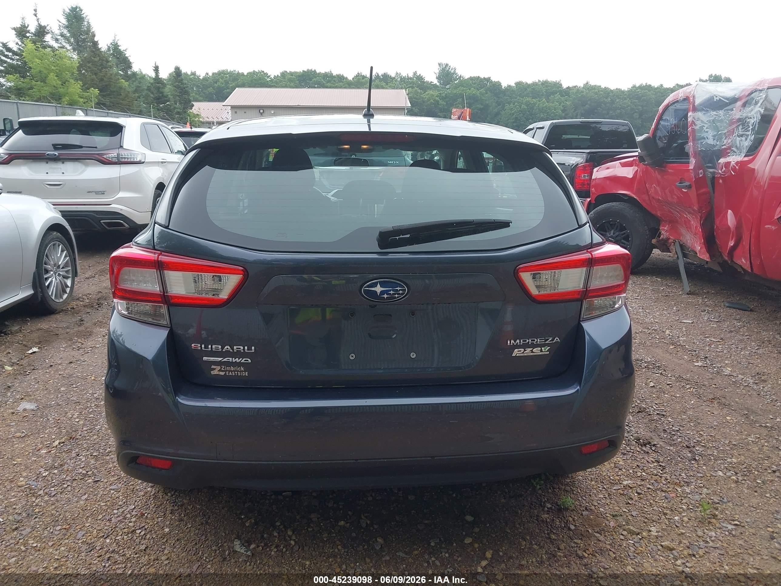 2017 Subaru Impreza 2.0i Серый vin: 4S3GTAA61H1738748