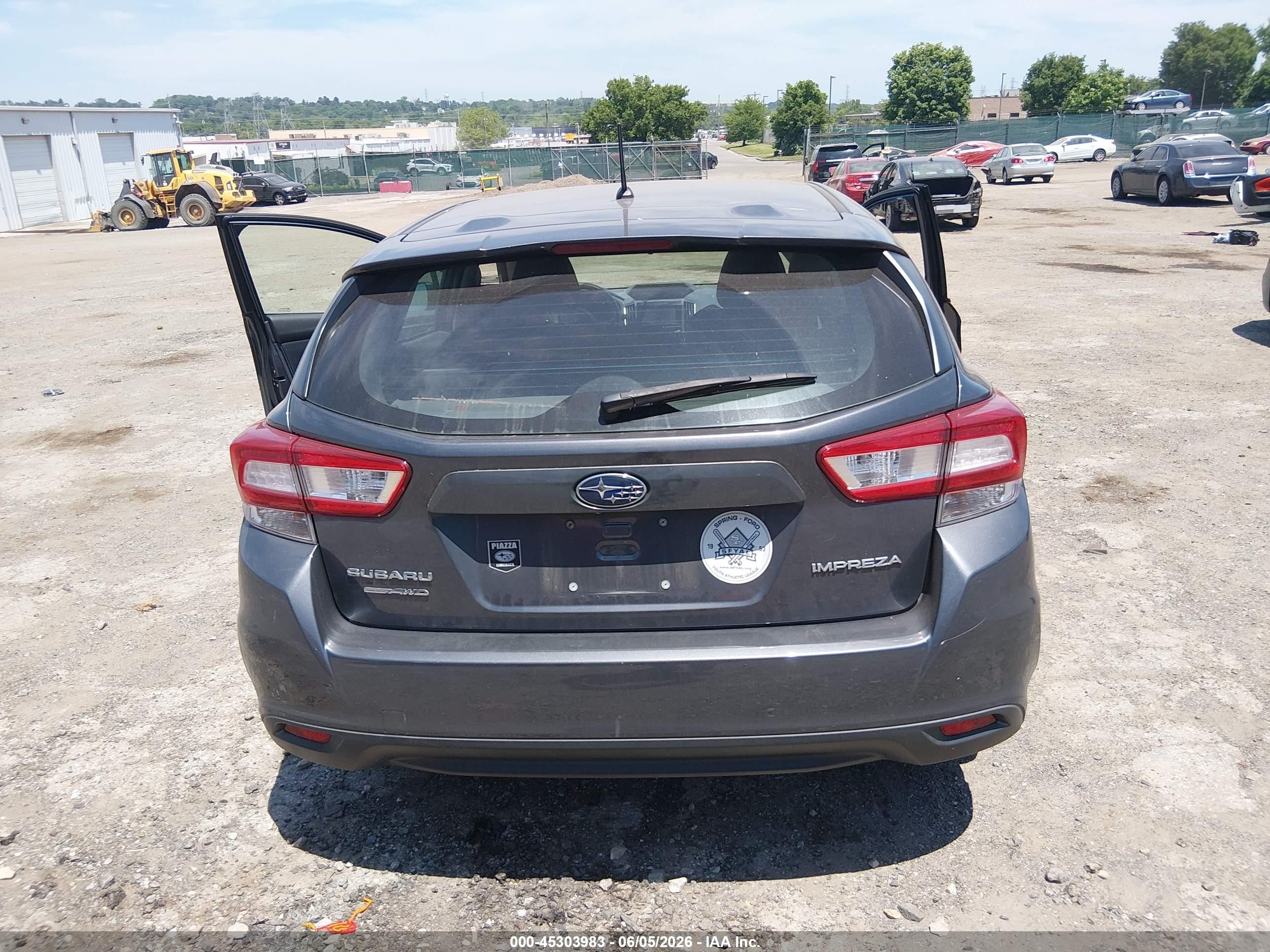 2019 Subaru Impreza 2.0i Серый vin: 4S3GTAA61K3742651