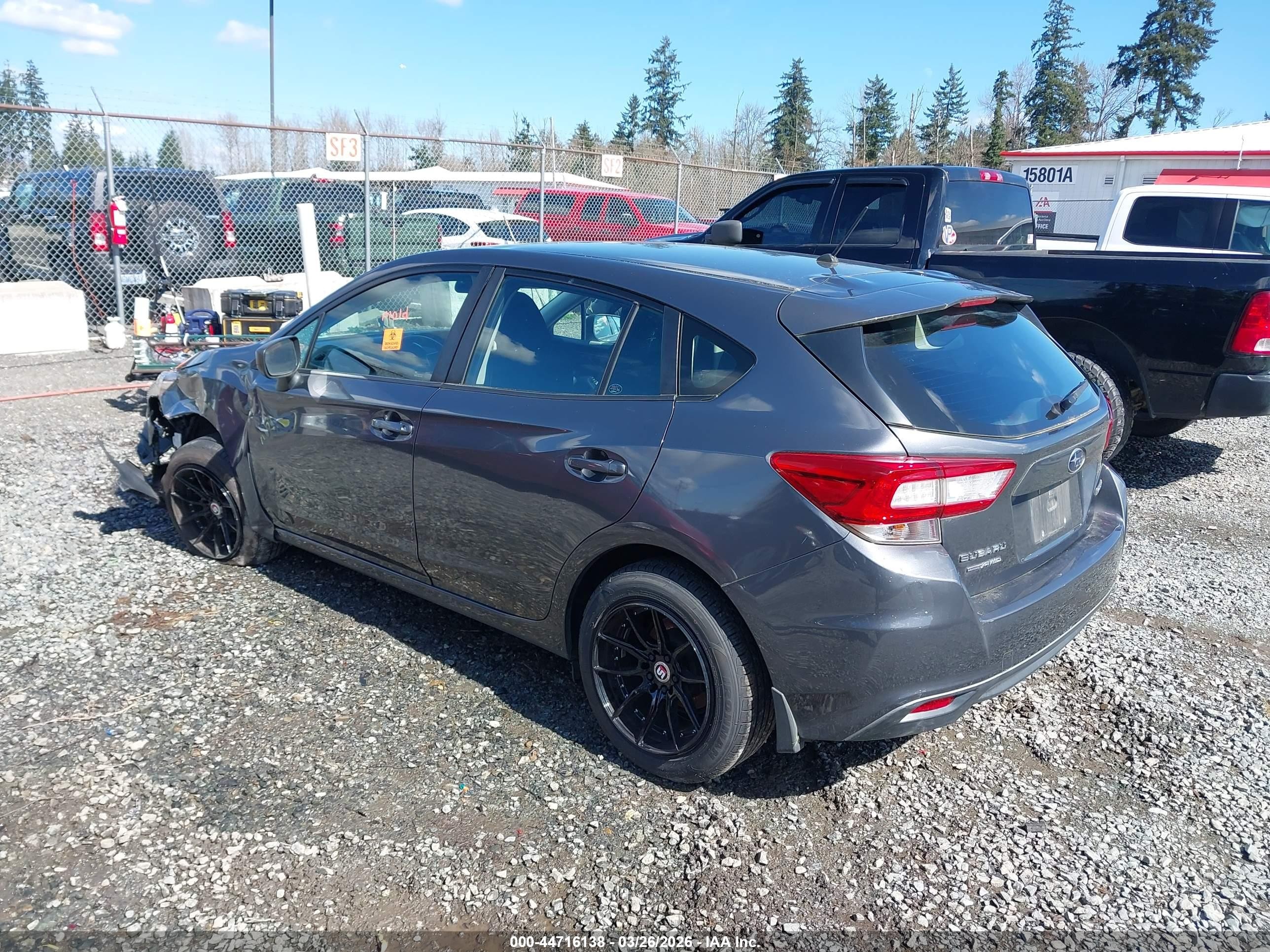 2018 Subaru Impreza 2.0i Gray vin: 4S3GTAA64J3749415