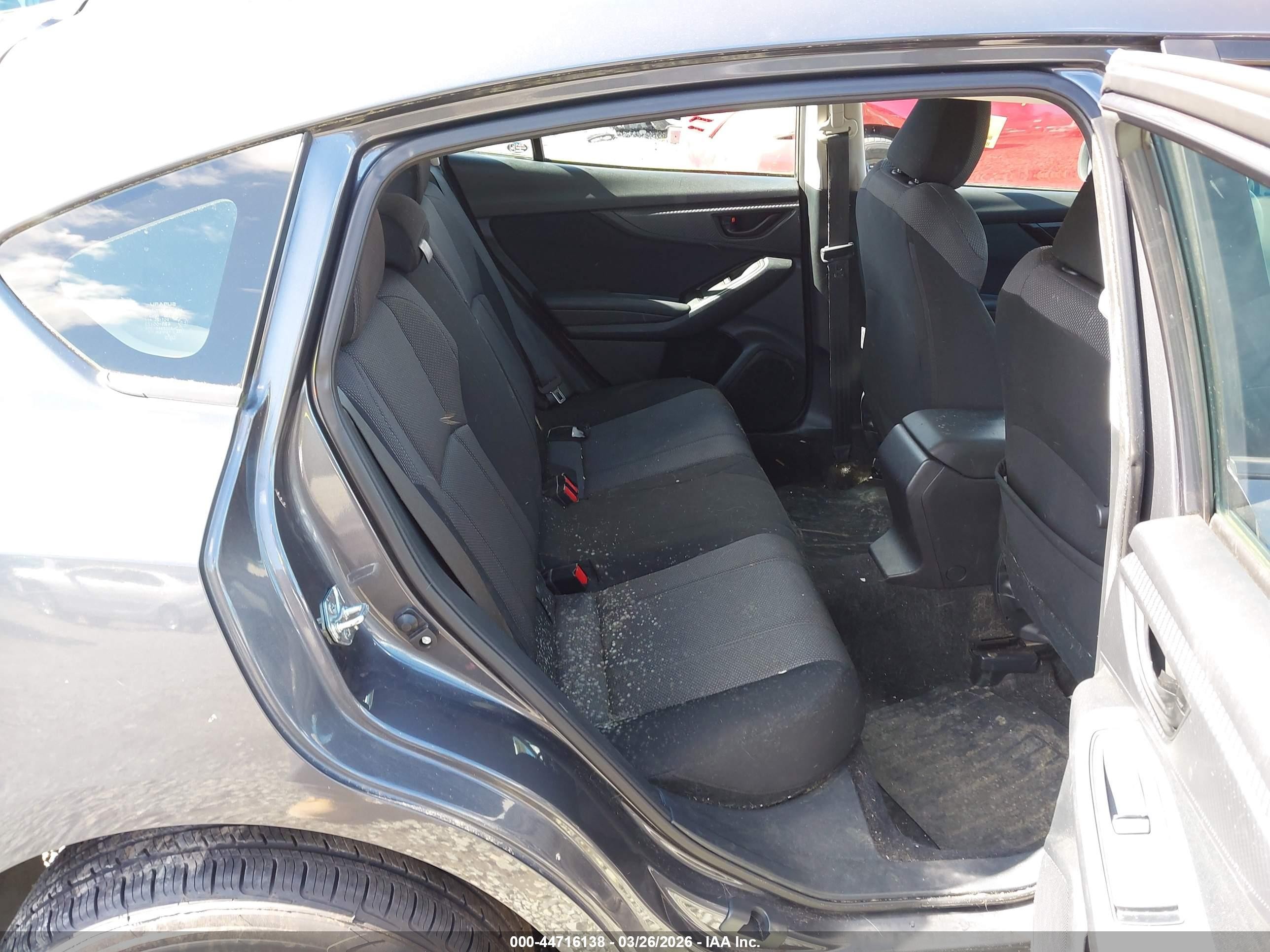 2018 Subaru Impreza 2.0i Gray vin: 4S3GTAA64J3749415