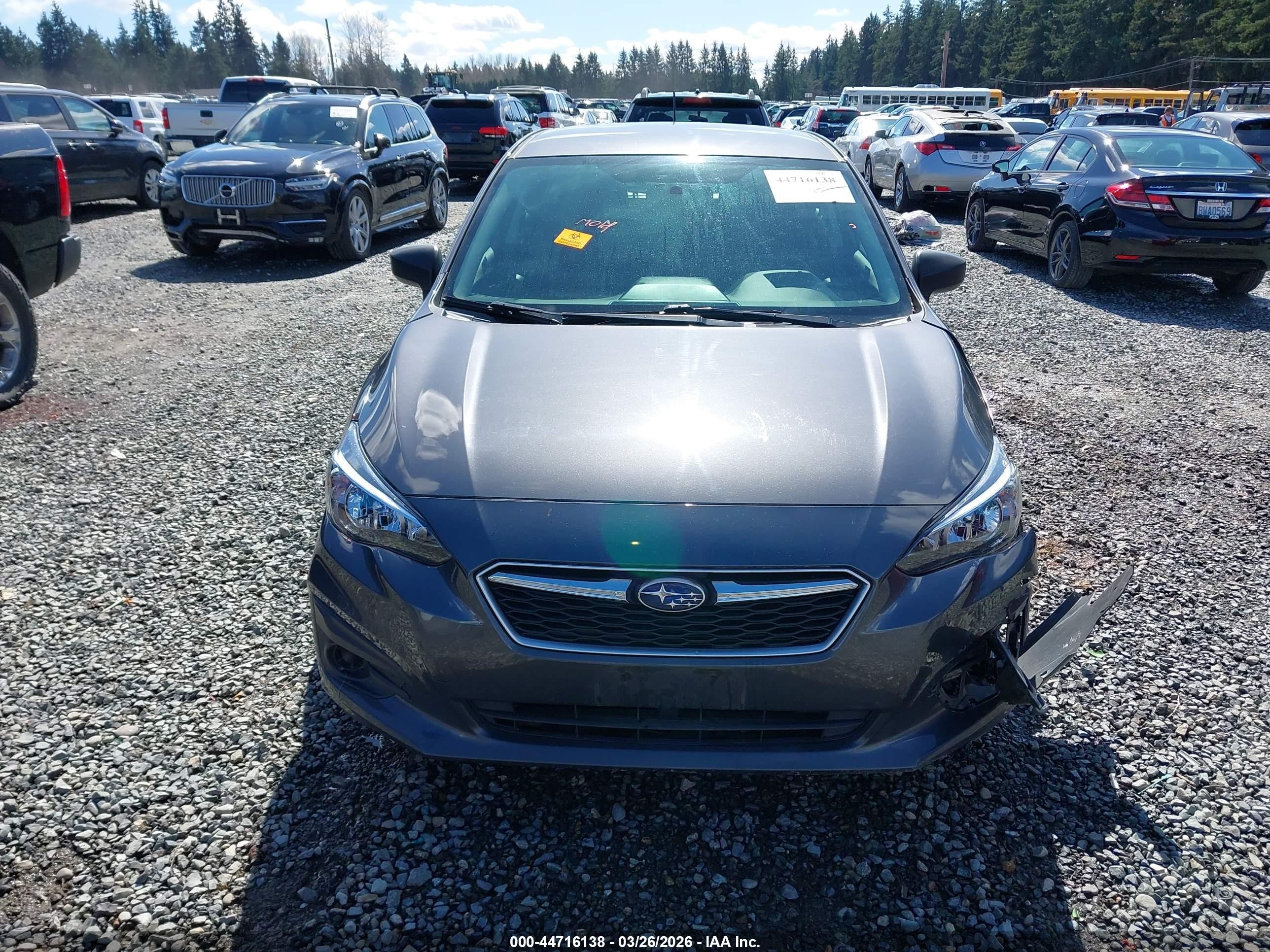 2018 Subaru Impreza 2.0i Gray vin: 4S3GTAA64J3749415