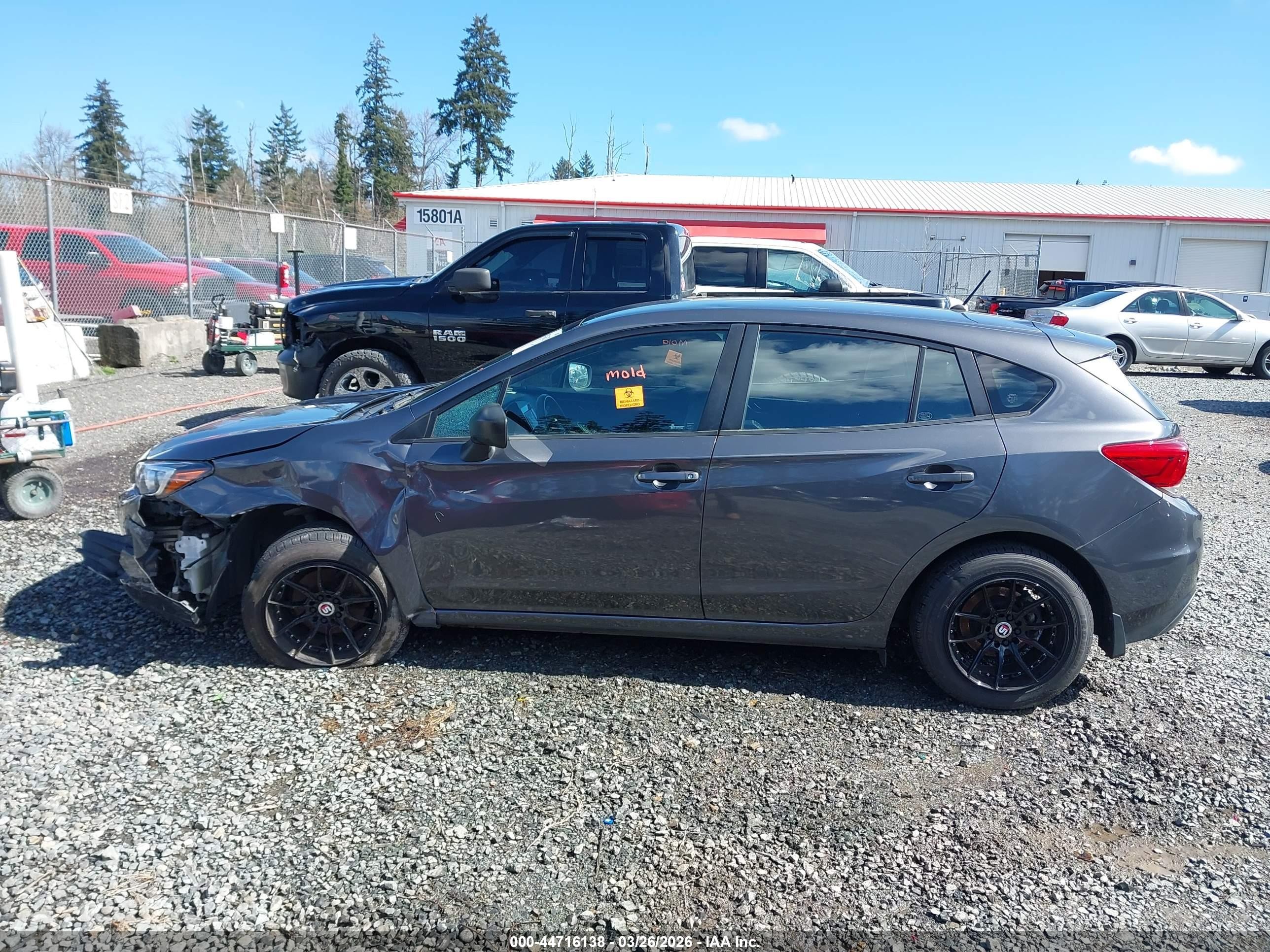 2018 Subaru Impreza 2.0i Gray vin: 4S3GTAA64J3749415