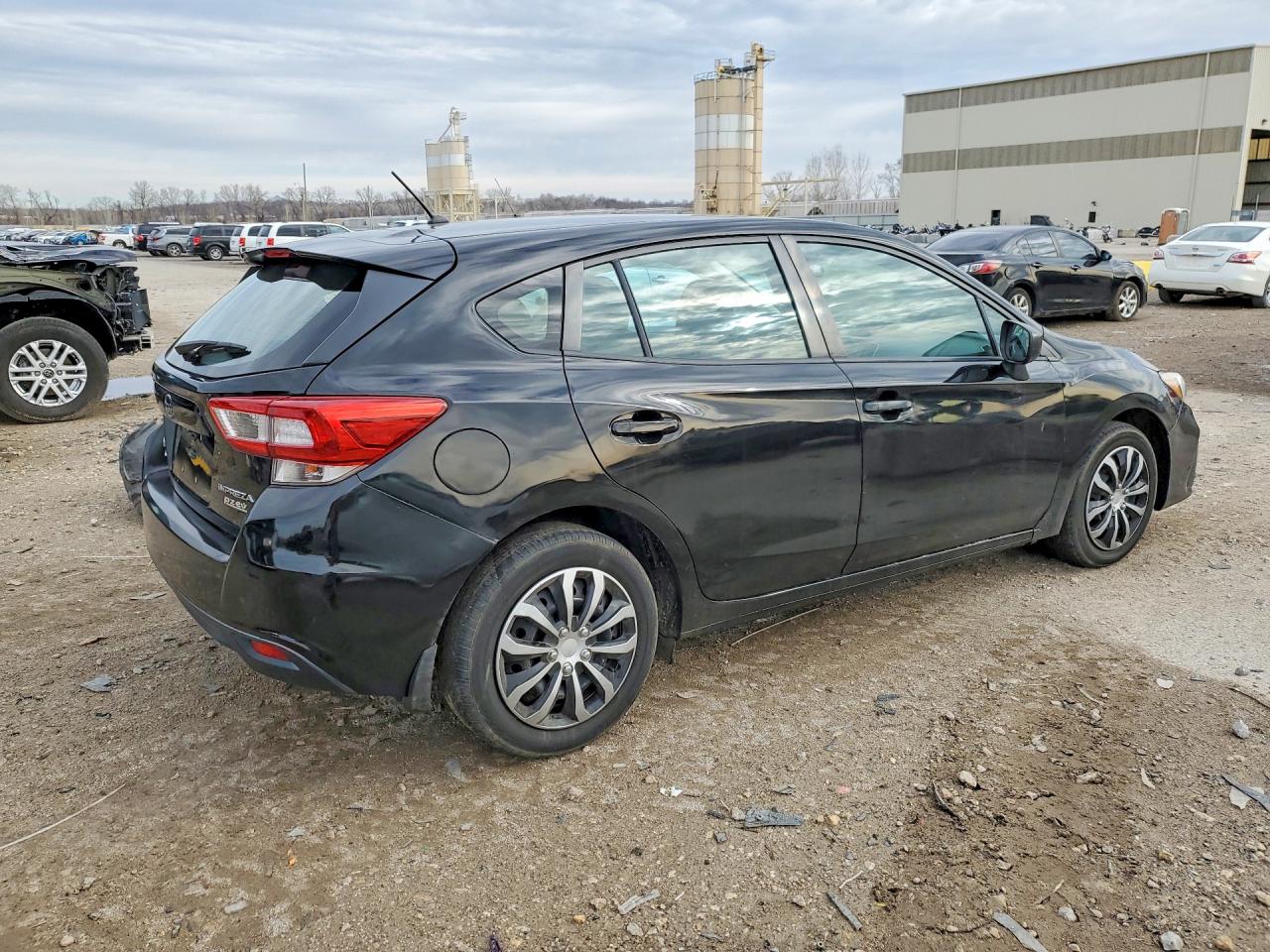 2017 Subaru Impreza Серебряный vin: 4S3GTAA65H3708981