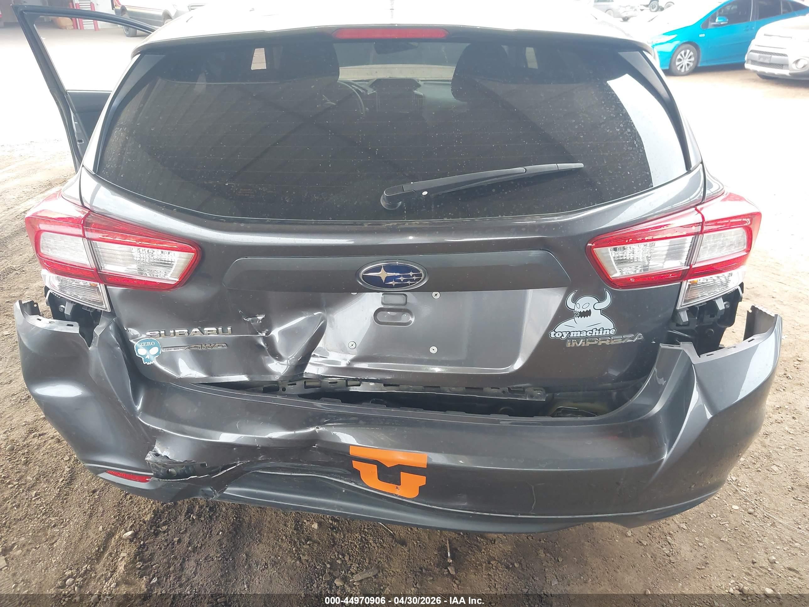 2018 Subaru Impreza 2.0i Серый vin: 4S3GTAA69J3750303