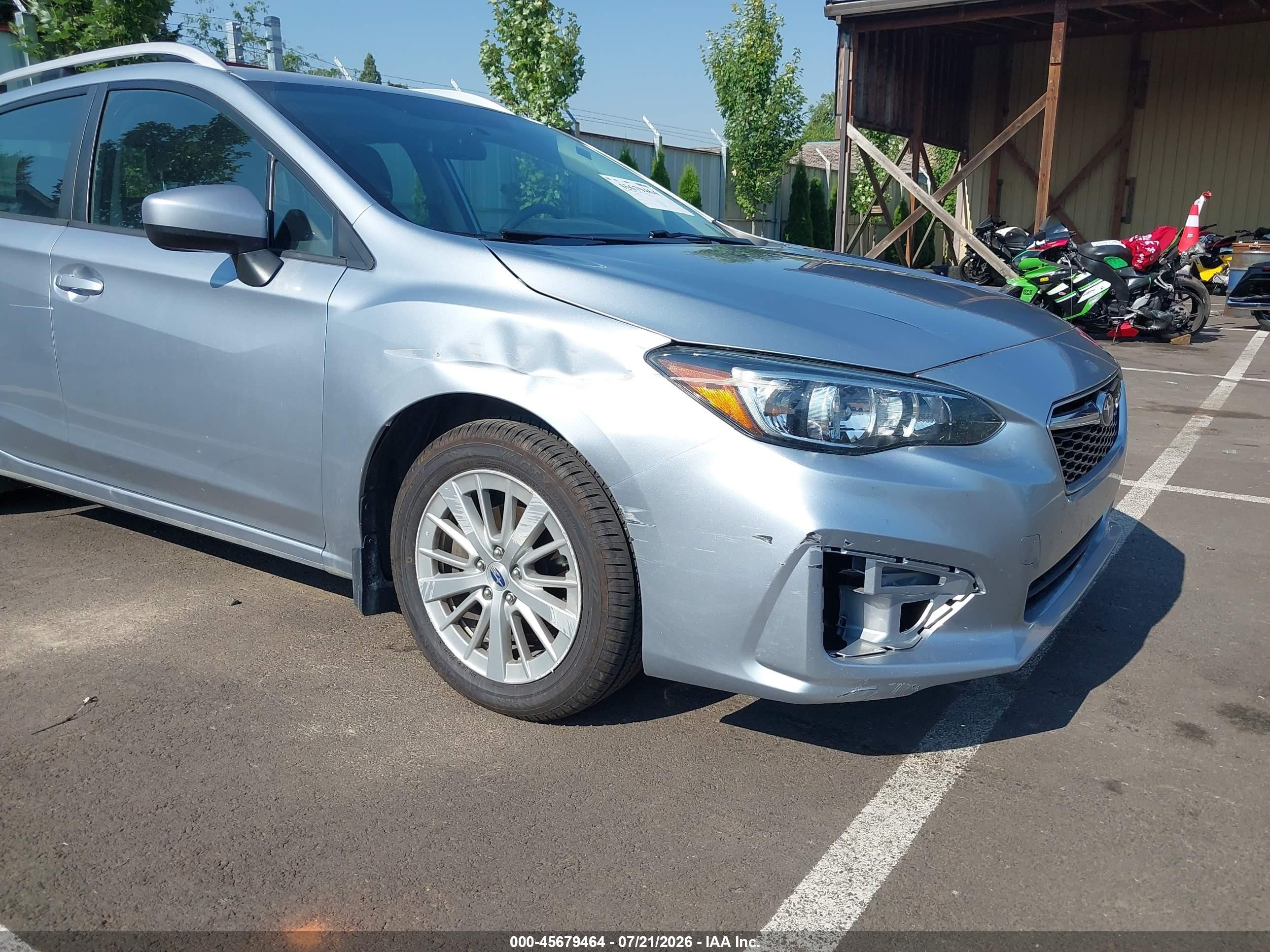 2018 Subaru Impreza 2.0i Premium Silver vin: 4S3GTAB62J3750772