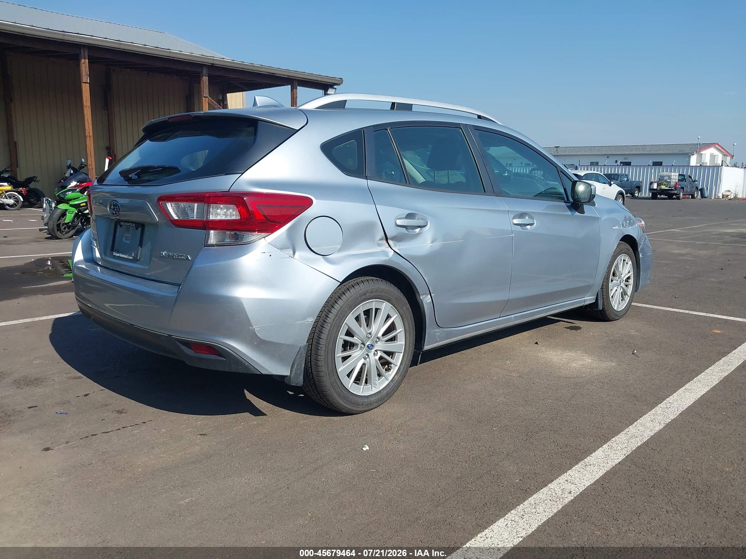 2018 Subaru Impreza 2.0i Premium Silver vin: 4S3GTAB62J3750772