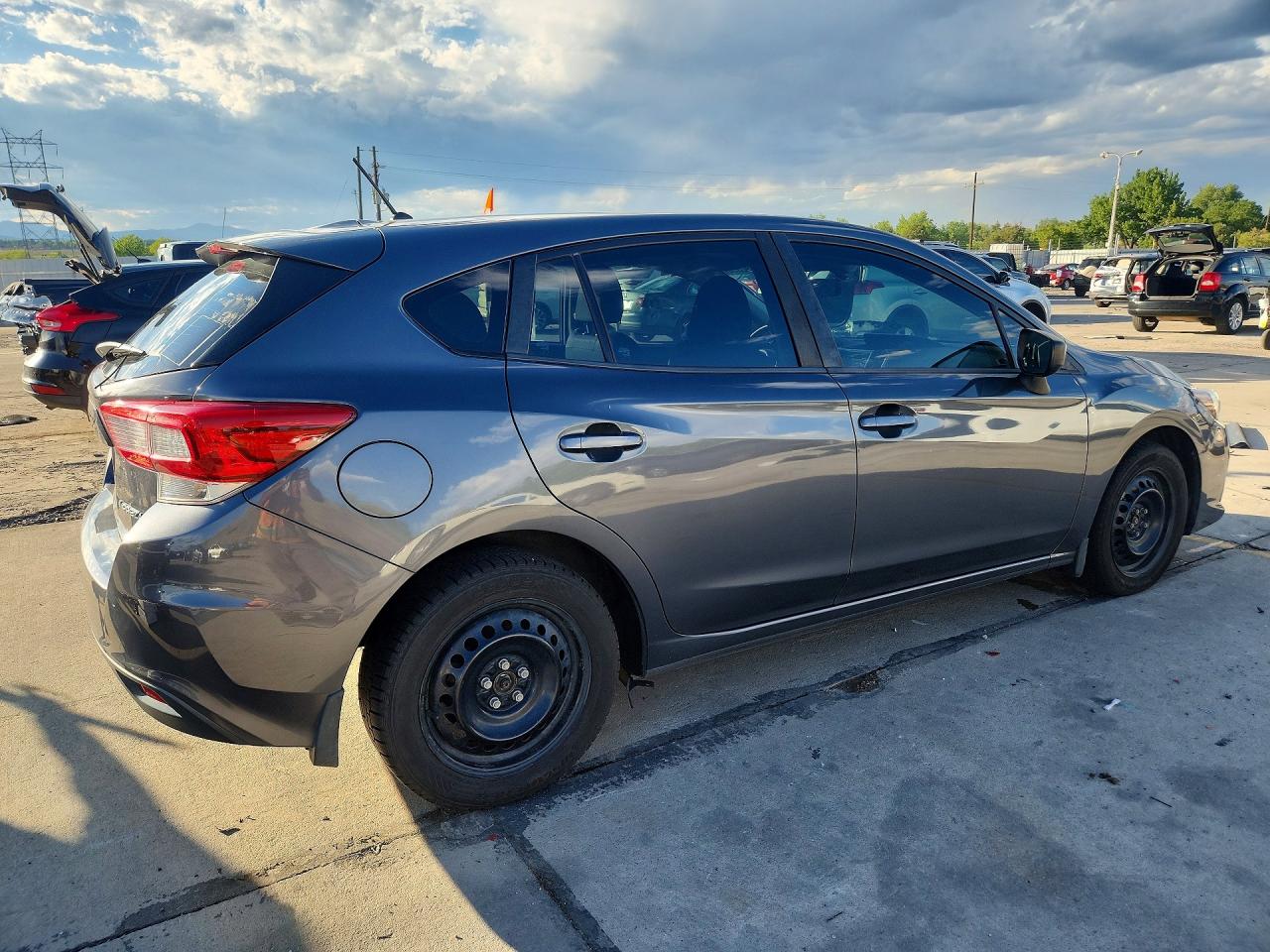 2021 Subaru Impreza Gray vin: 4S3GTAB65M3708956