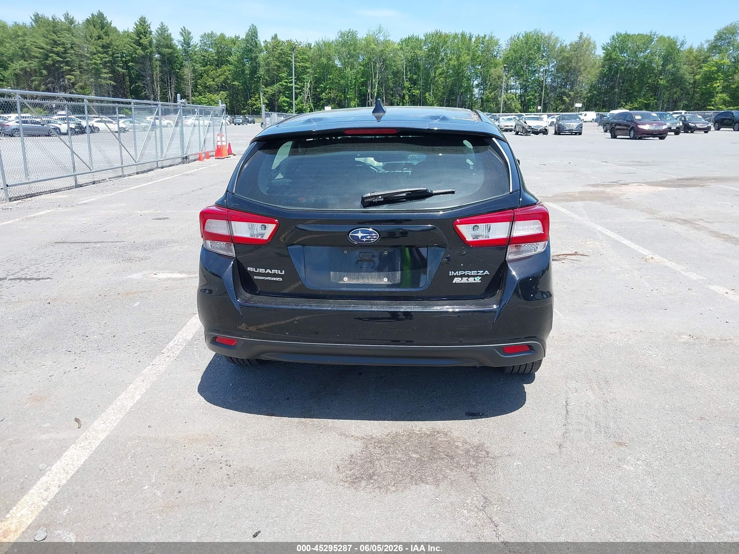 2017 Subaru Impreza 2.0i Premium Black vin: 4S3GTAB66H3727098
