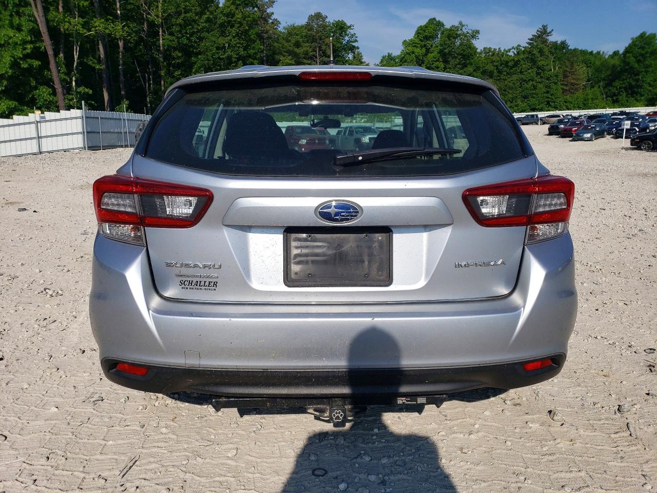 2021 Subaru Impreza Серебряный vin: 4S3GTAB68M3701080