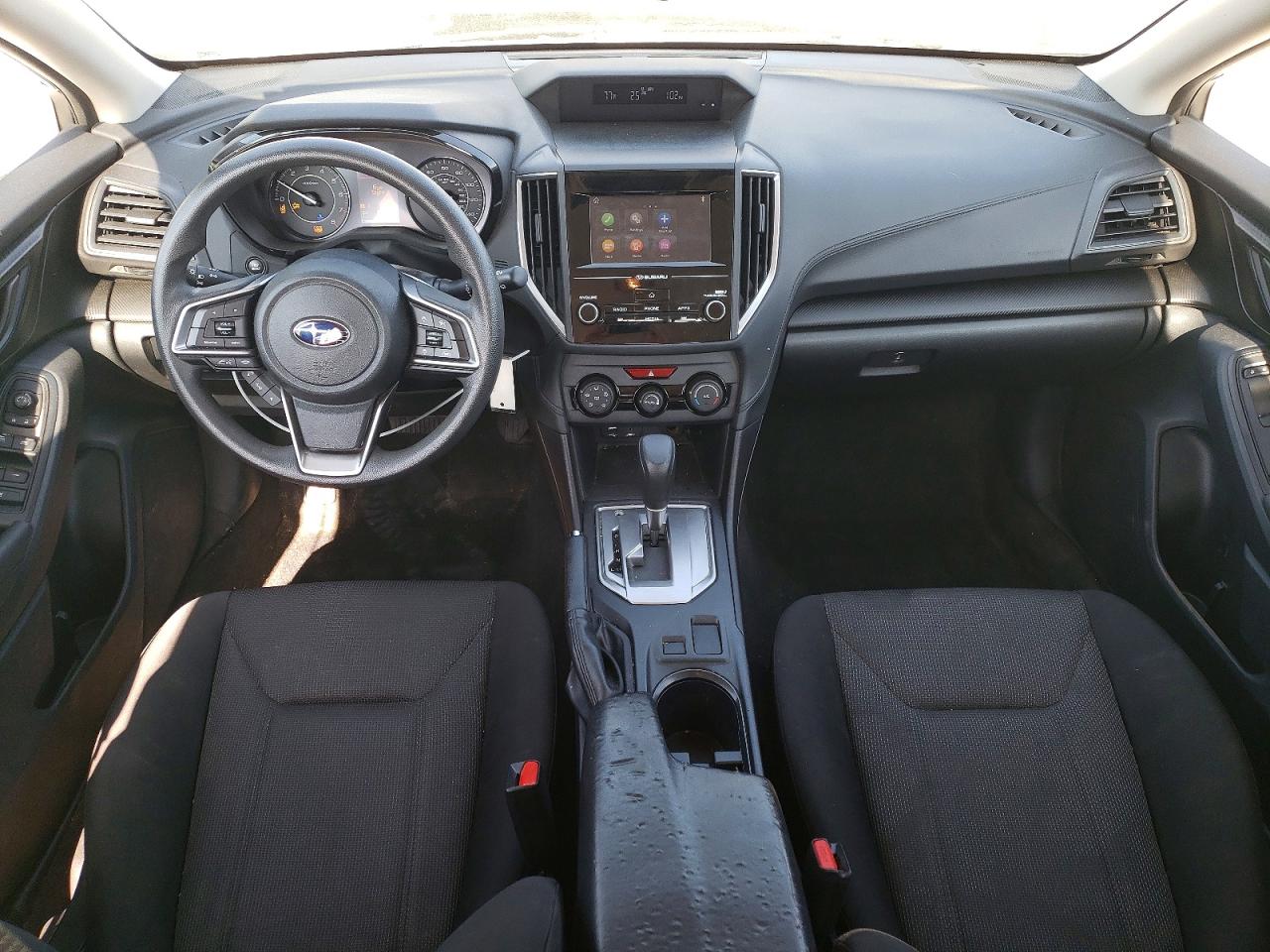 2021 Subaru Impreza Серебряный vin: 4S3GTAB68M3701080