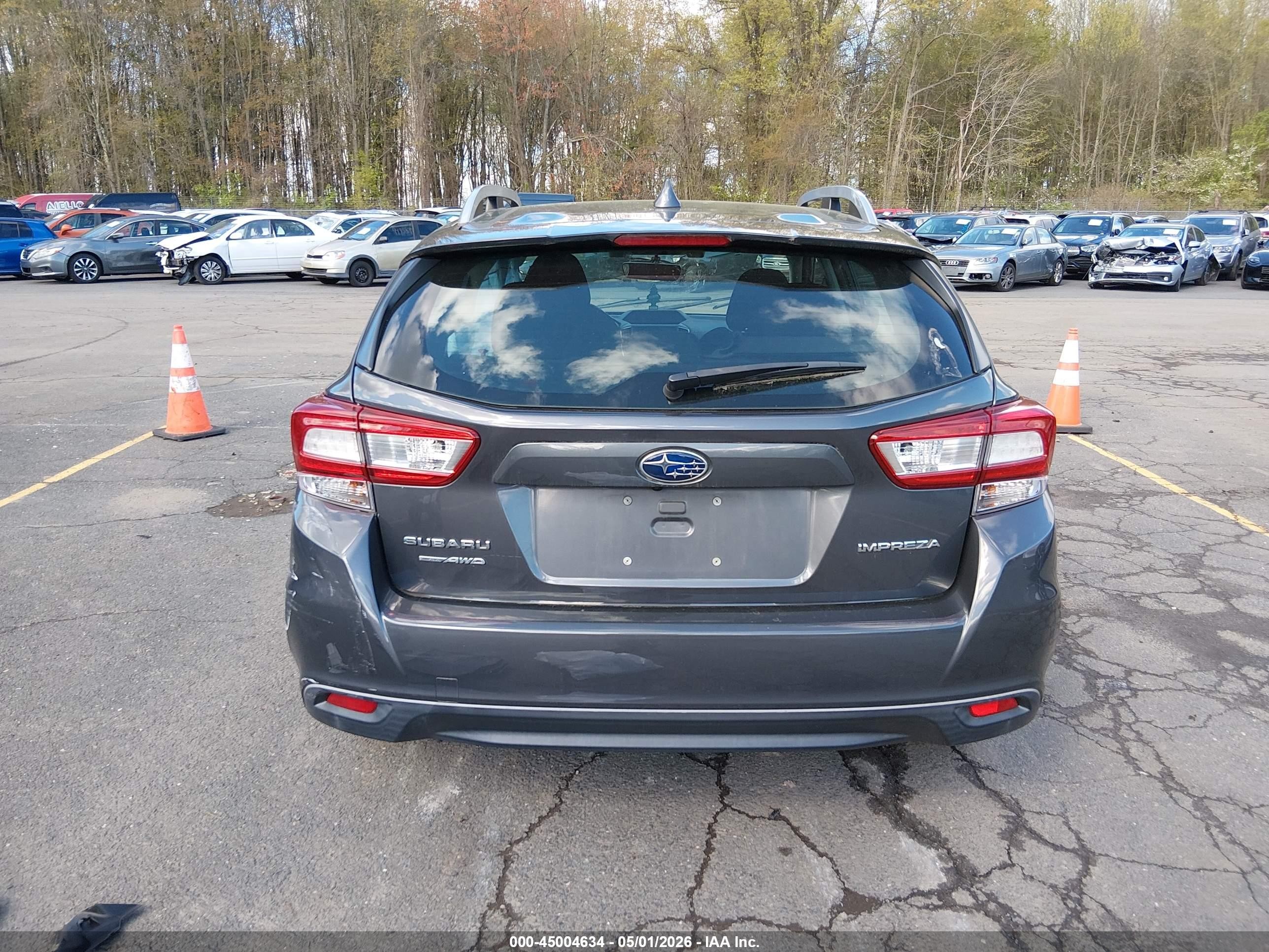 2019 Subaru Impreza 2.0i Premium Gray vin: 4S3GTAD61K3755895