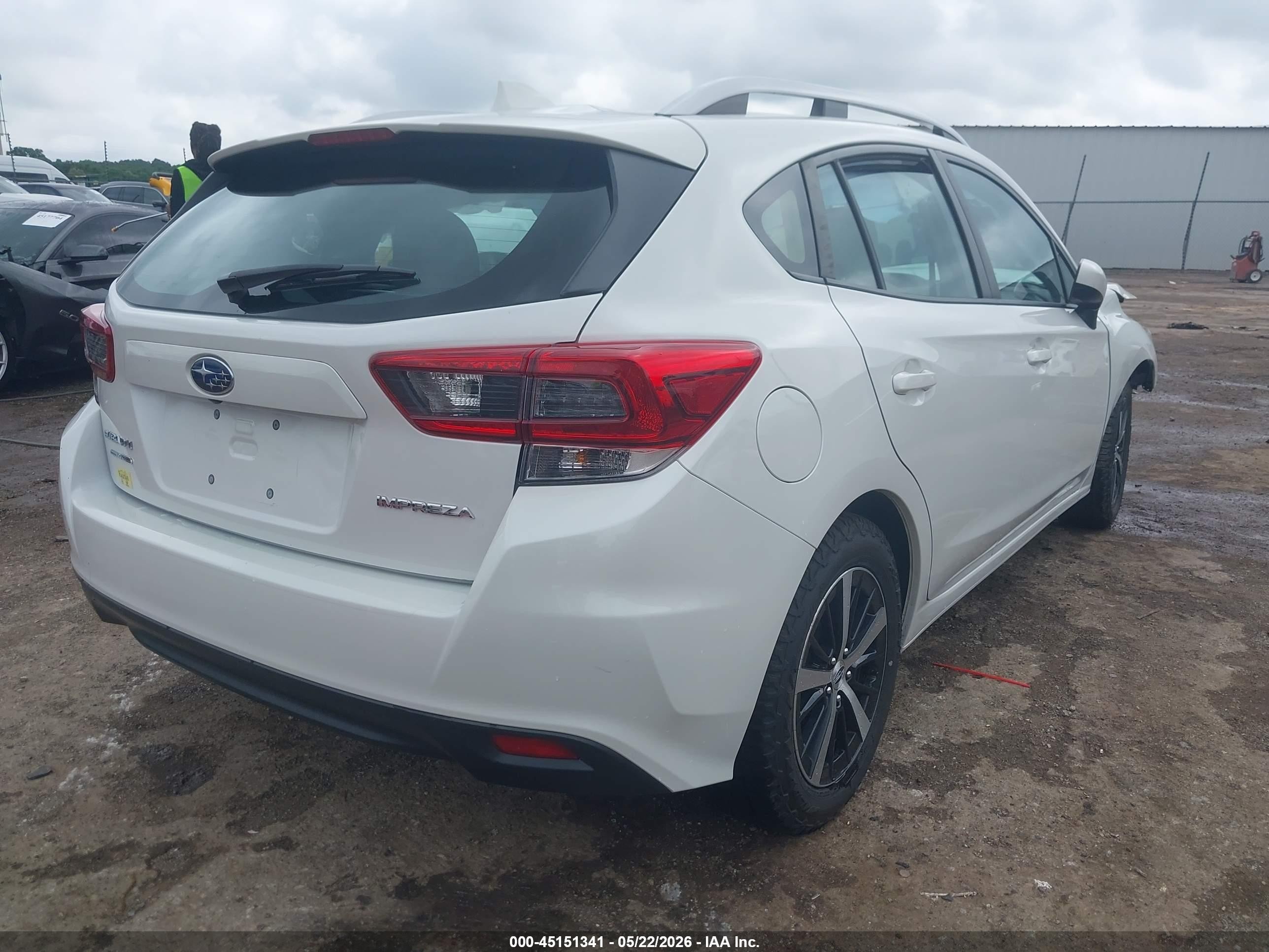2021 Subaru Impreza Premium 5-door White vin: 4S3GTAD61M3715402