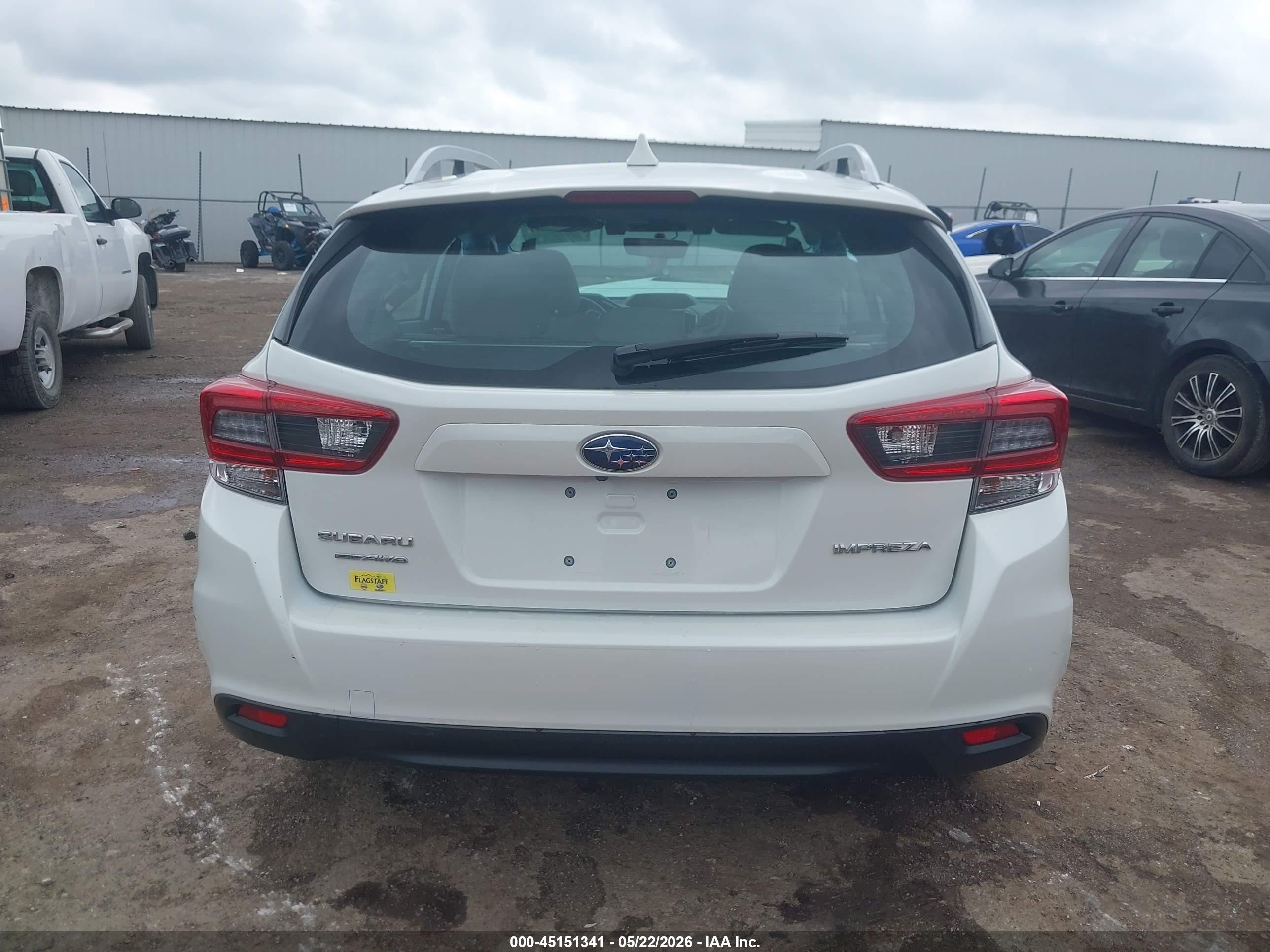 2021 Subaru Impreza Premium 5-door White vin: 4S3GTAD61M3715402