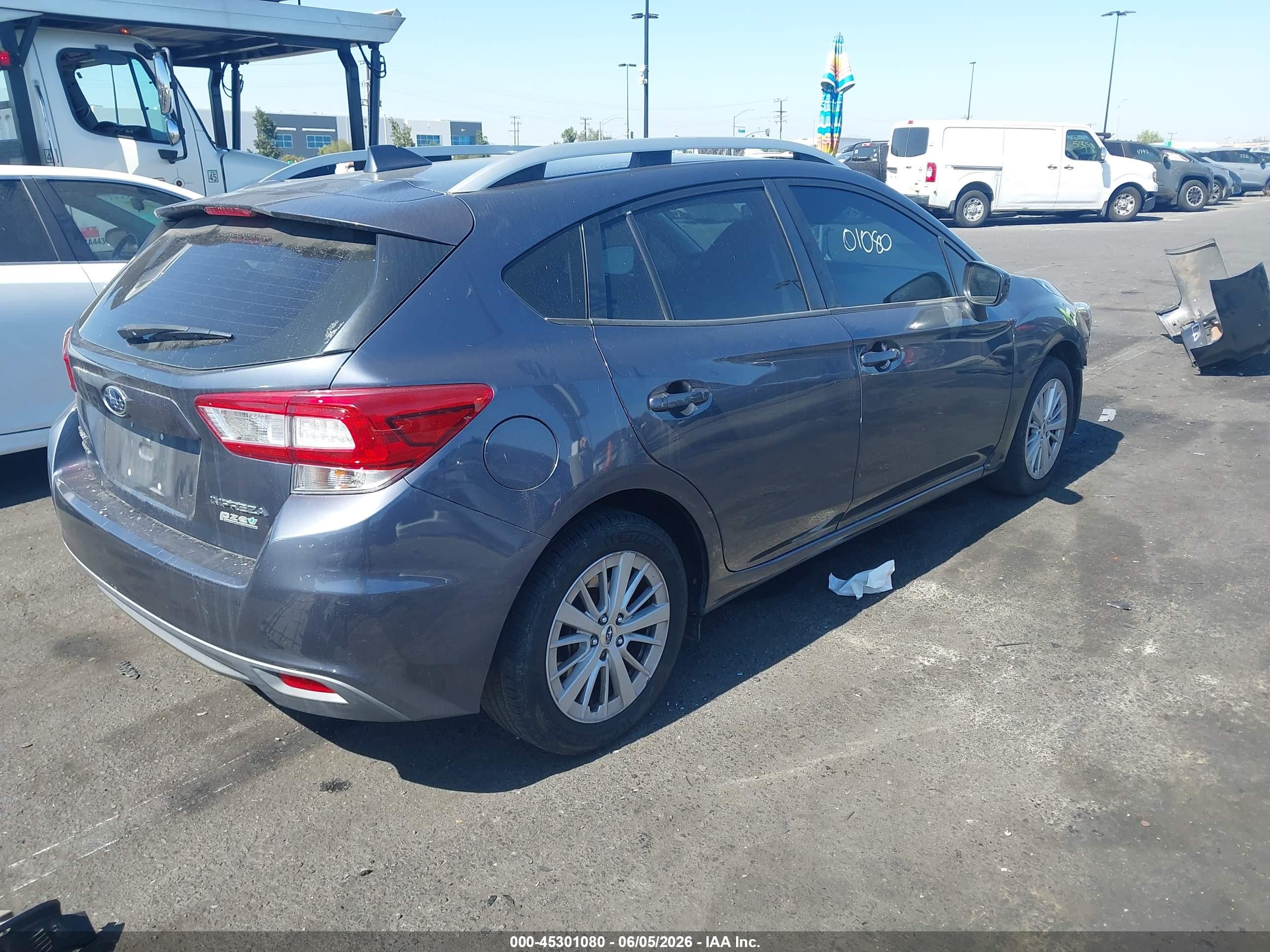 2017 Subaru Impreza 2.0i Premium Серый vin: 4S3GTAD68H3748869