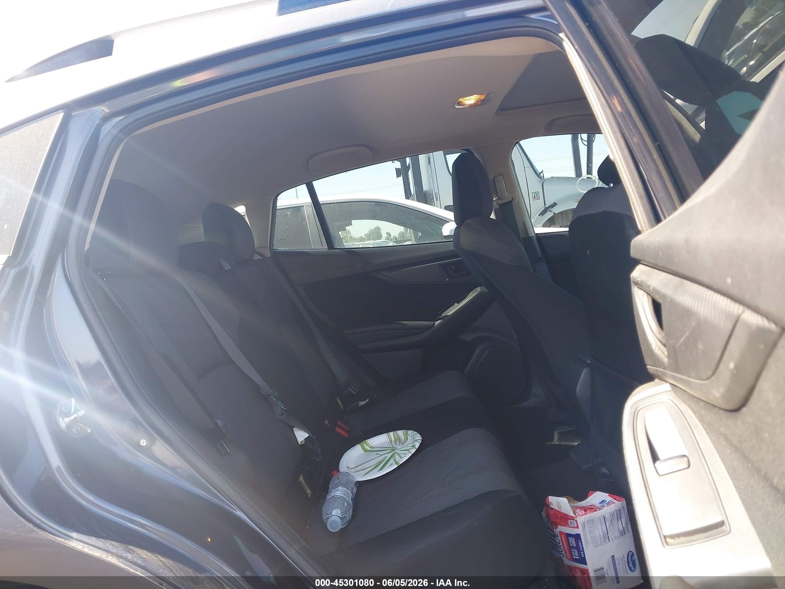 2017 Subaru Impreza 2.0i Premium Серый vin: 4S3GTAD68H3748869