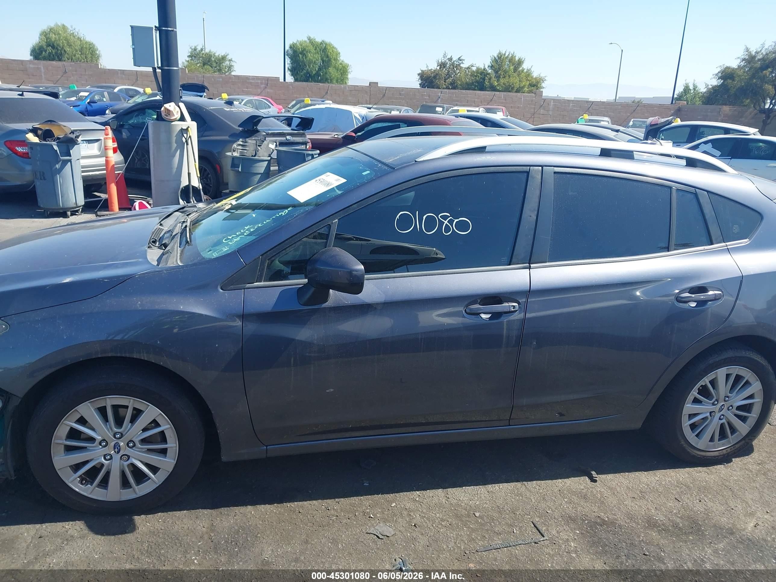 2017 Subaru Impreza 2.0i Premium Серый vin: 4S3GTAD68H3748869