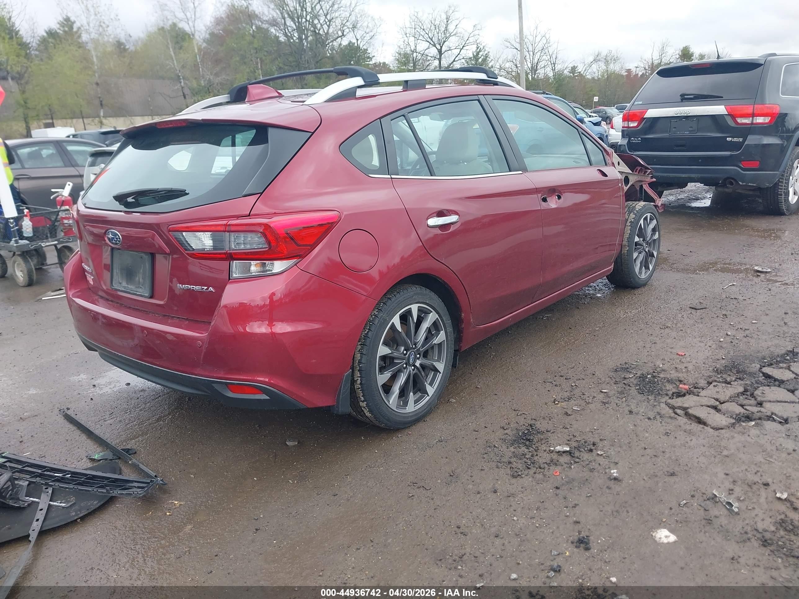 2020 Subaru Impreza Limited 5-door Red vin: 4S3GTAU60L3717754