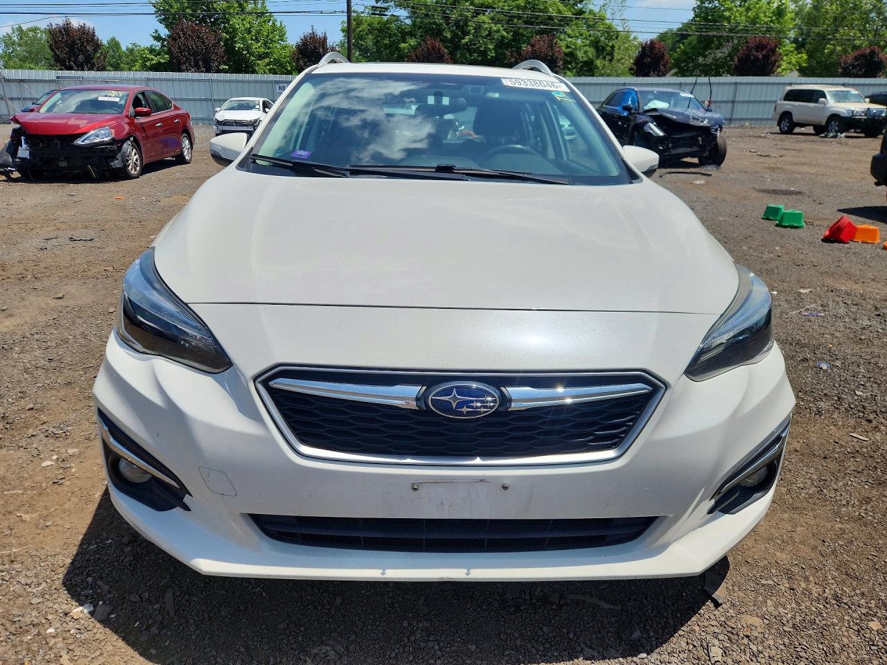 2017 Subaru Impr 4d 4x White vin: 4S3GTAU69H3752431