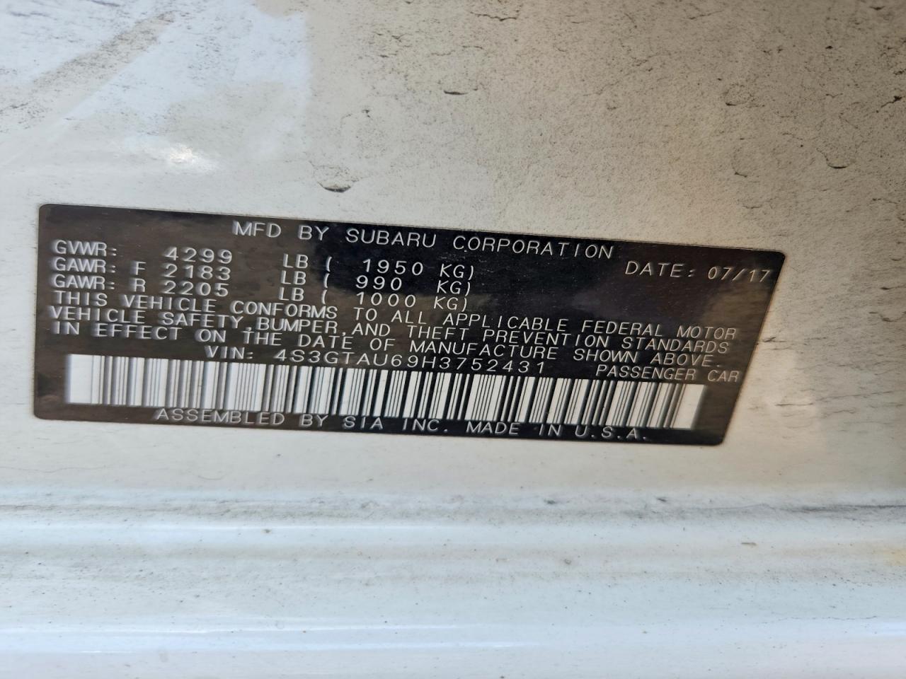 2017 Subaru Impr 4d 4x White vin: 4S3GTAU69H3752431