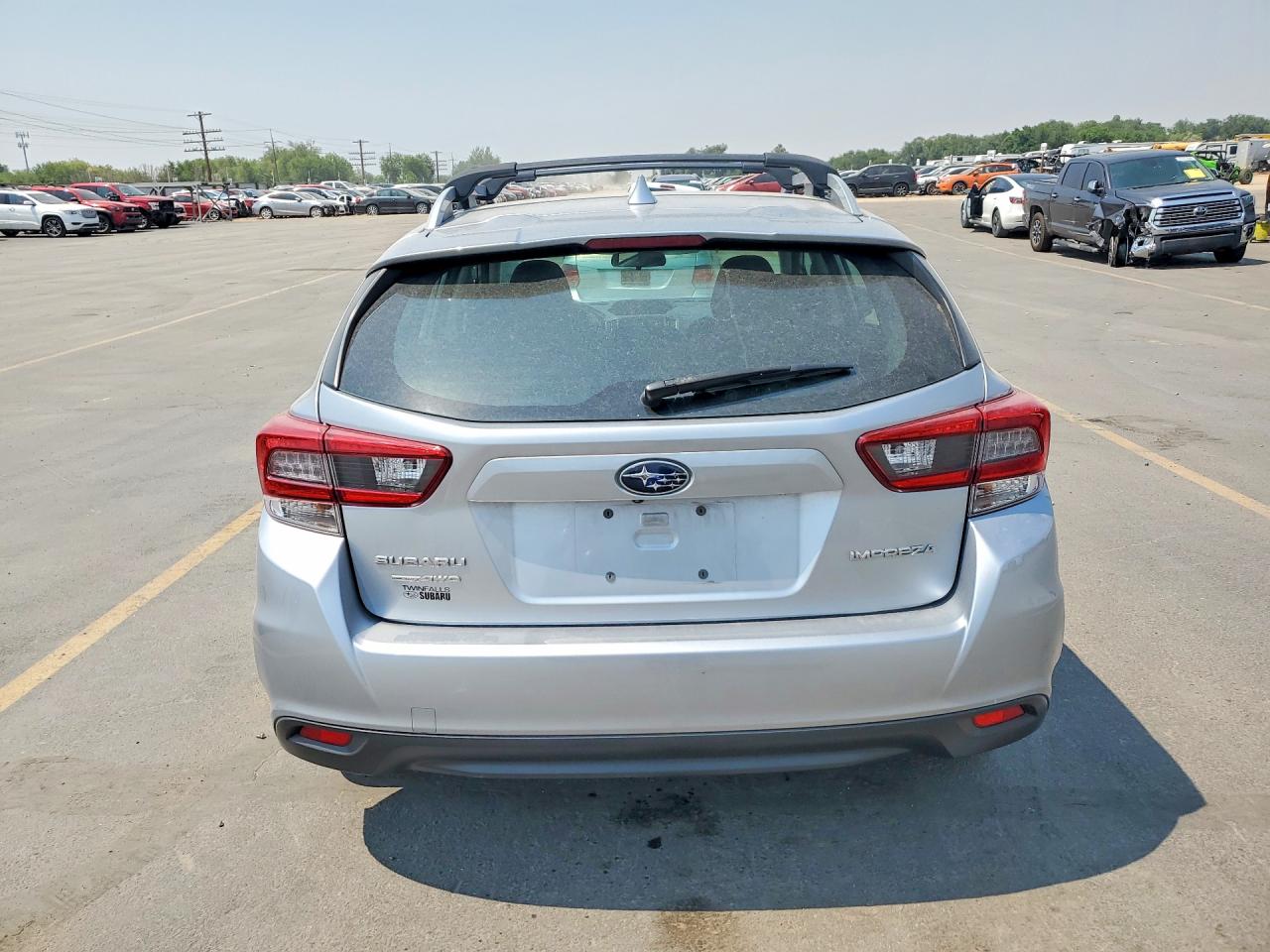 2022 Subaru Impreza Premium Silver vin: 4S3GTAV65N3724300