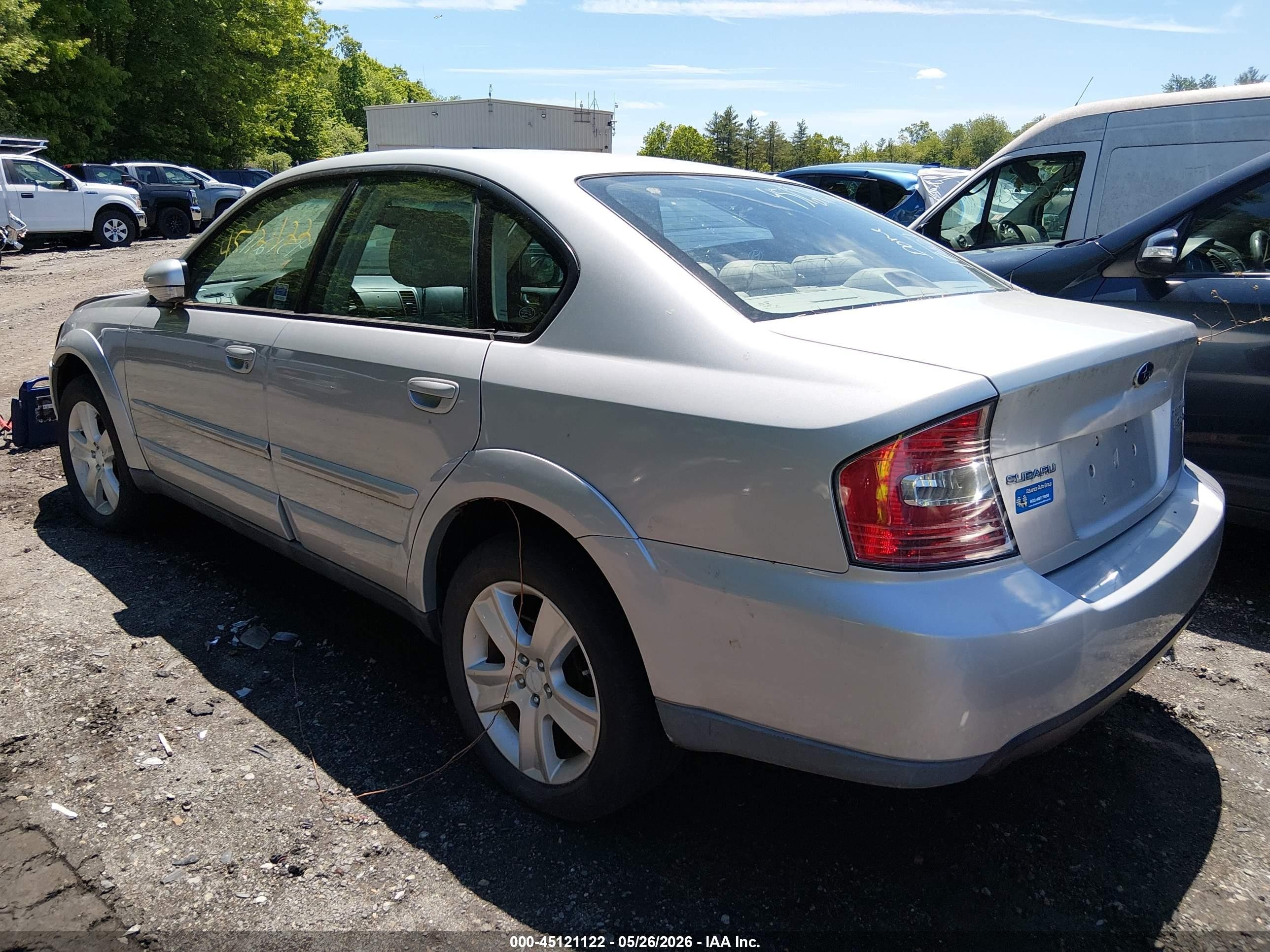 2005 Subaru Outback 3.0r Silver vin: 4S4BL84C454211426