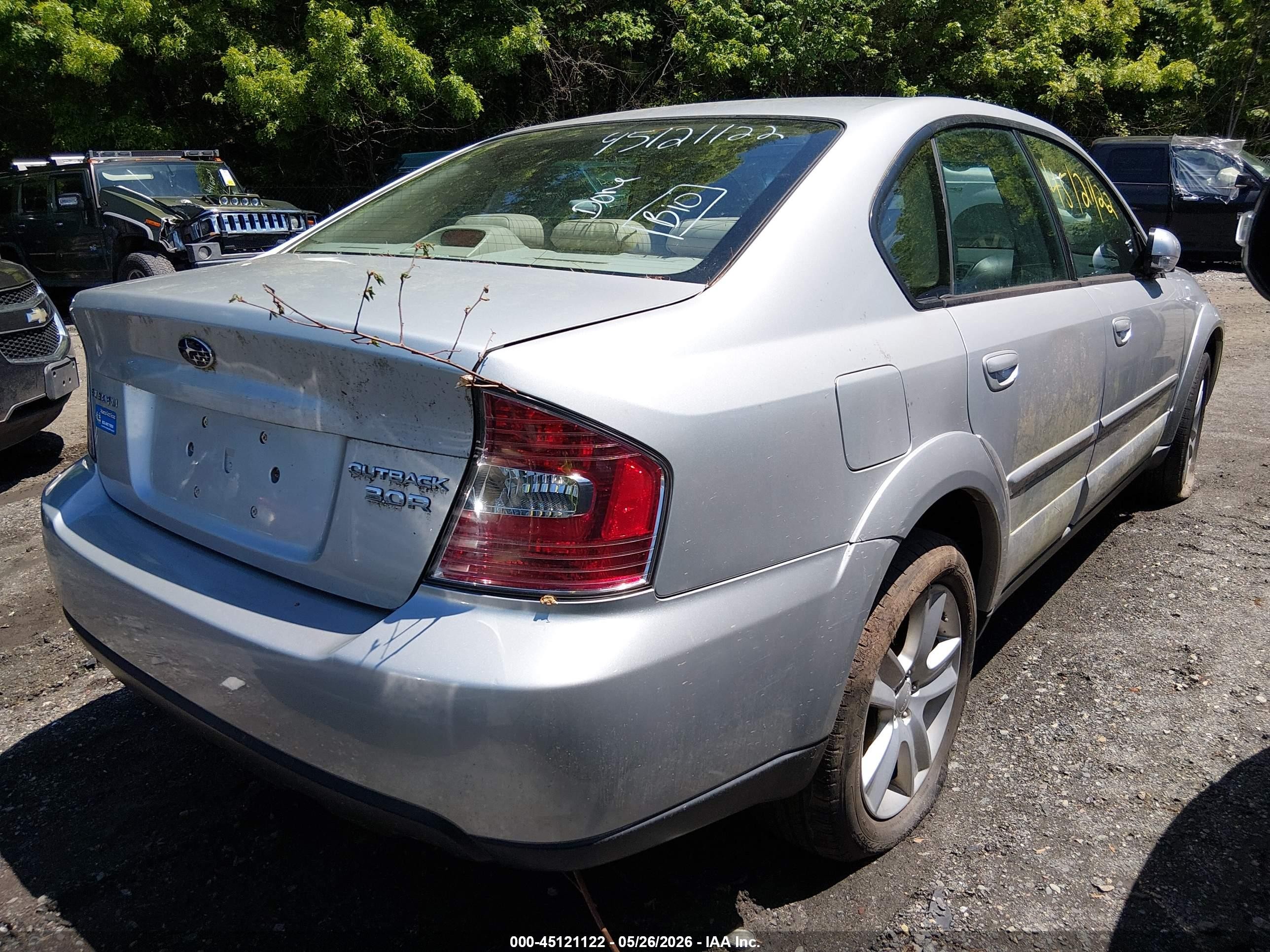 2005 Subaru Outback 3.0r Silver vin: 4S4BL84C454211426