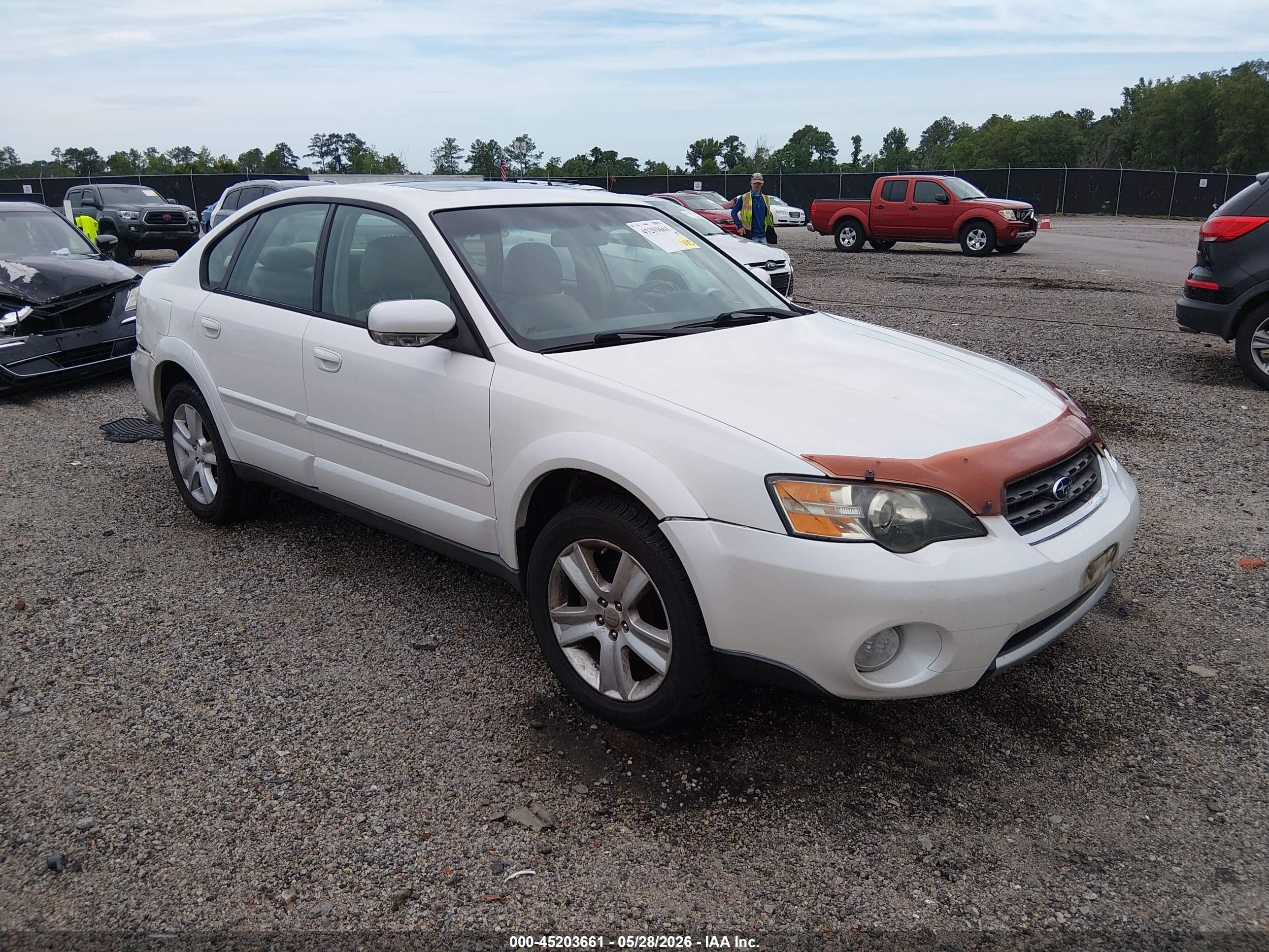 2005 Subaru Outback 3.0r White vin: 4S4BL84C854217939