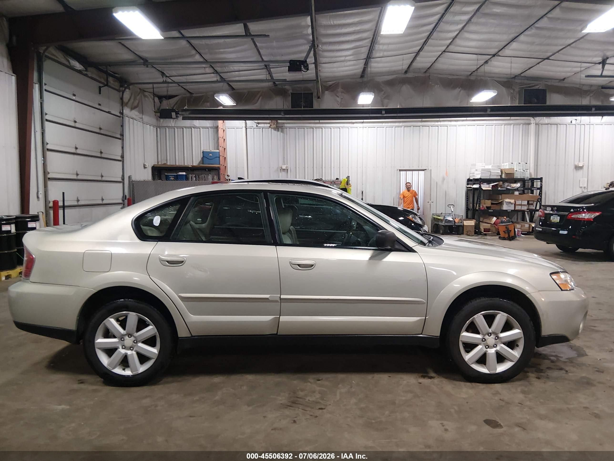 2007 Subaru Outback 3.0r L.l. Bean Edition Gold vin: 4S4BL86C574211497