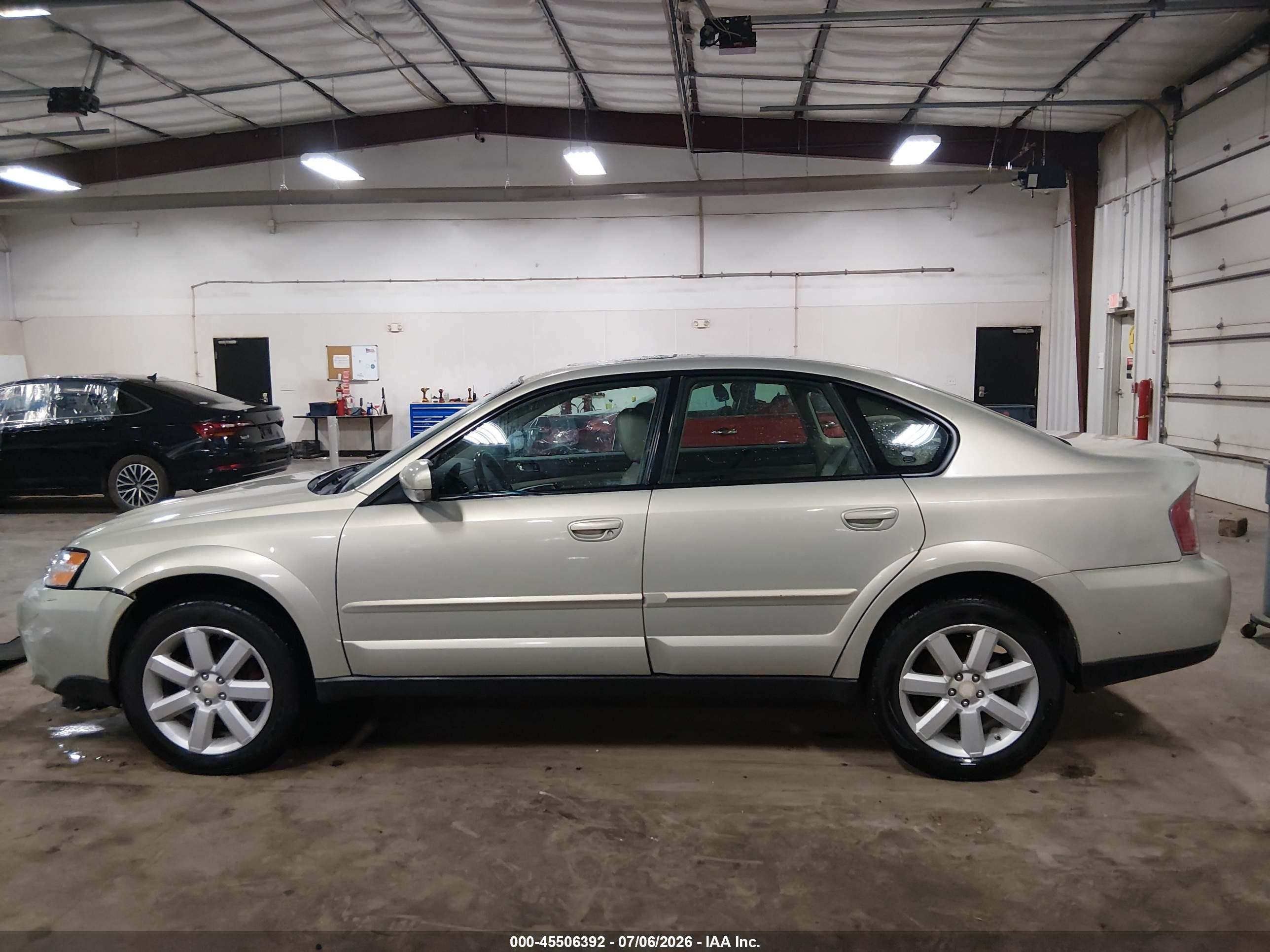 2007 Subaru Outback 3.0r L.l. Bean Edition Gold vin: 4S4BL86C574211497