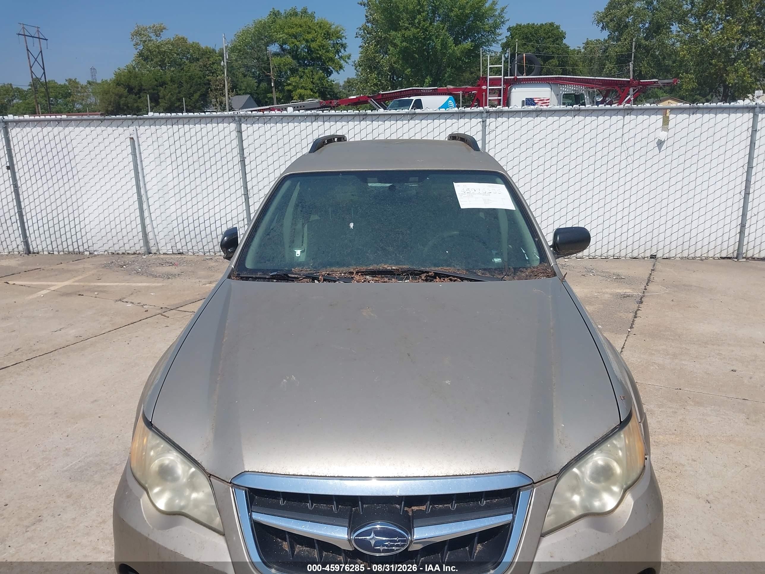 2008 Subaru Outback   Gold vin: 4S4BP60C087336487