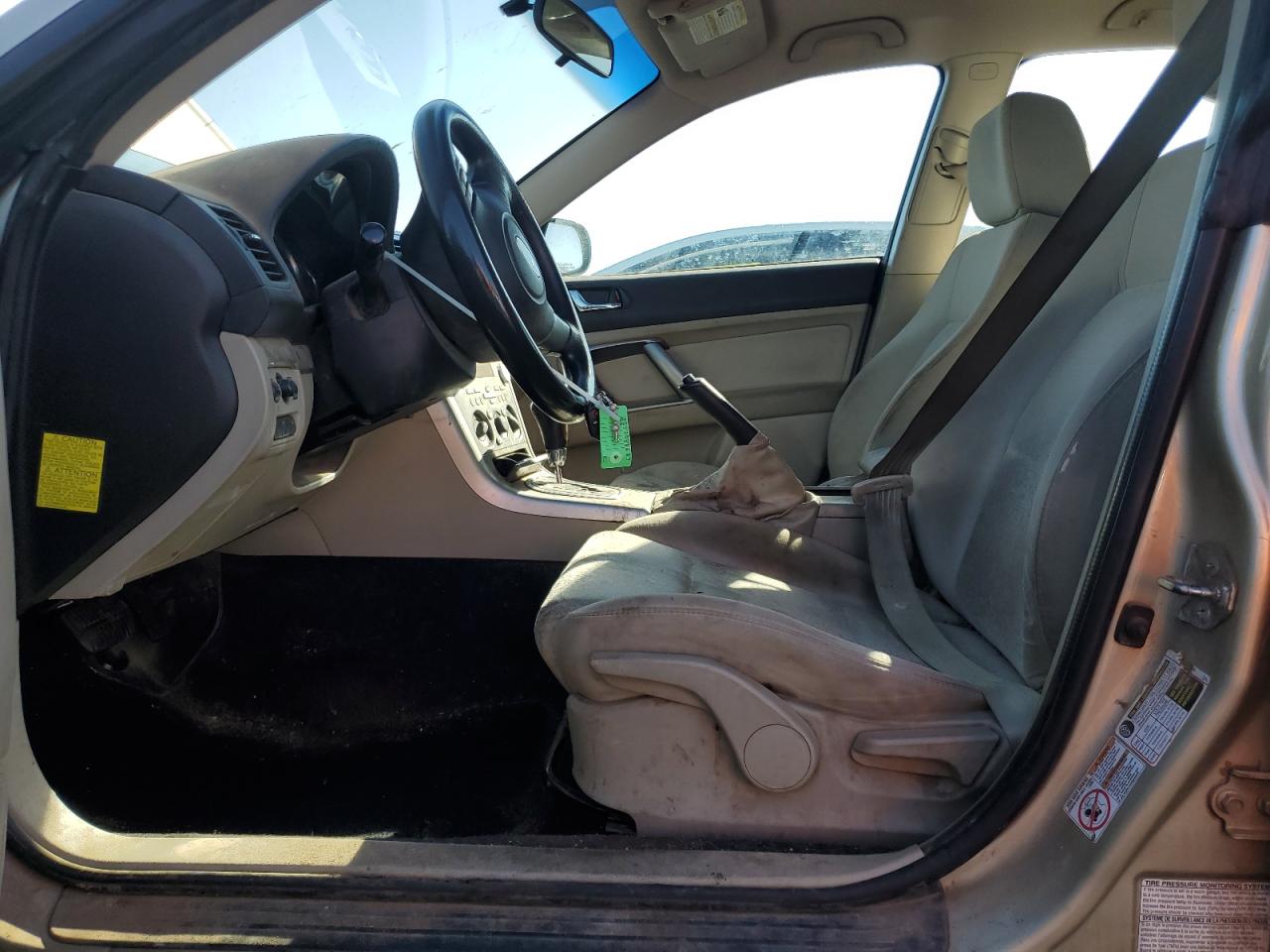 2009 Subaru Outback Gold vin: 4S4BP60C197327945