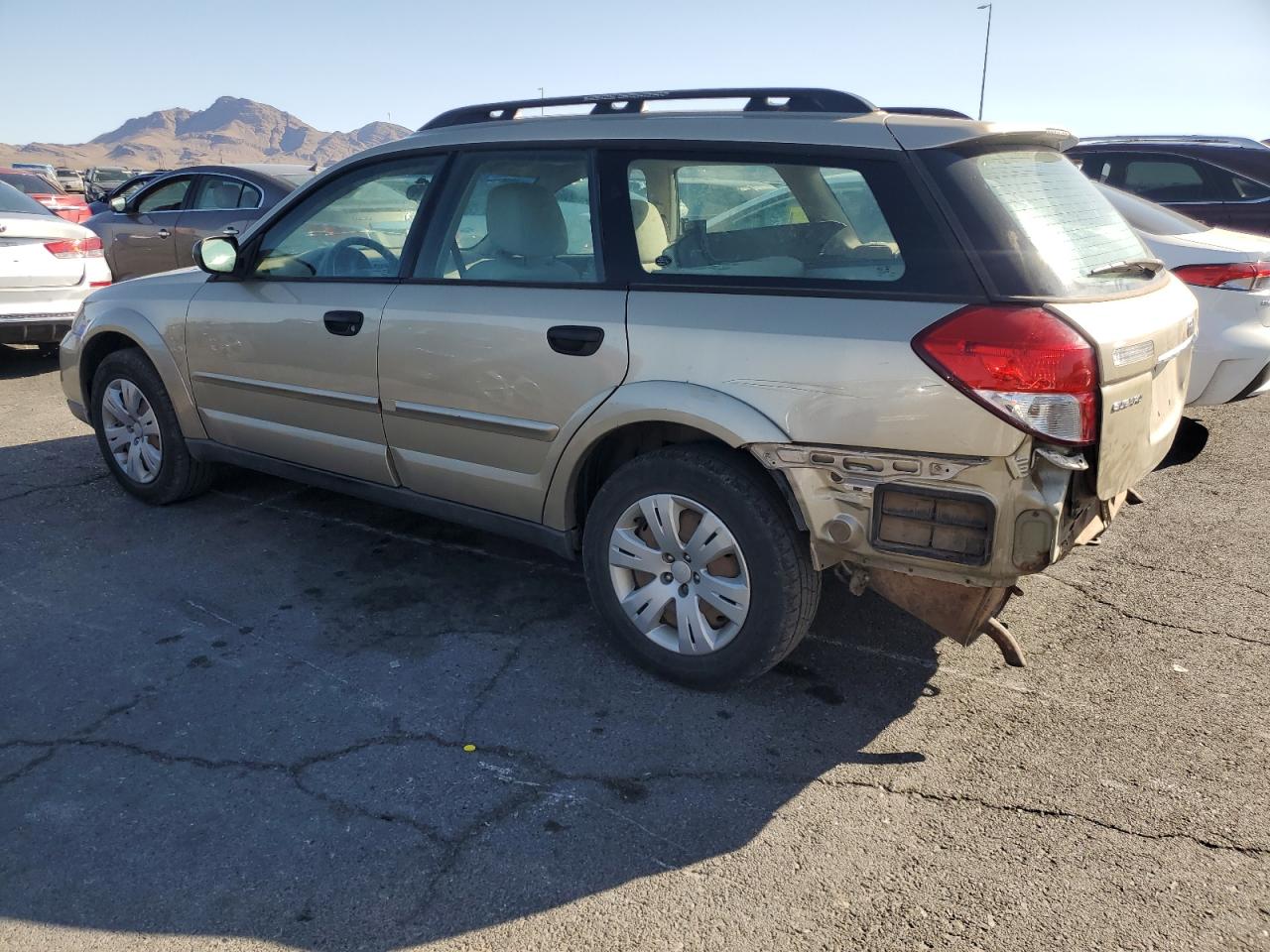 2009 Subaru Outback Gold vin: 4S4BP60C197327945