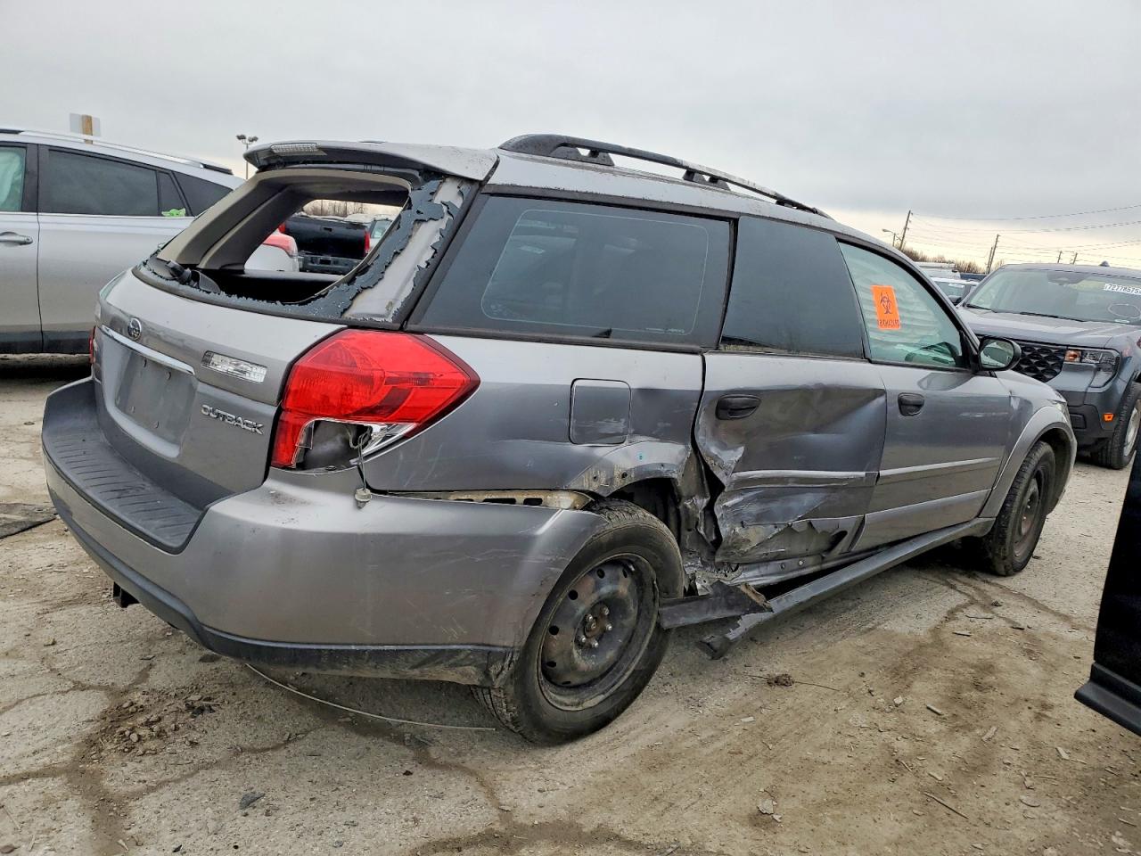 2008 Subaru Outback Silver vin: 4S4BP60C487345676