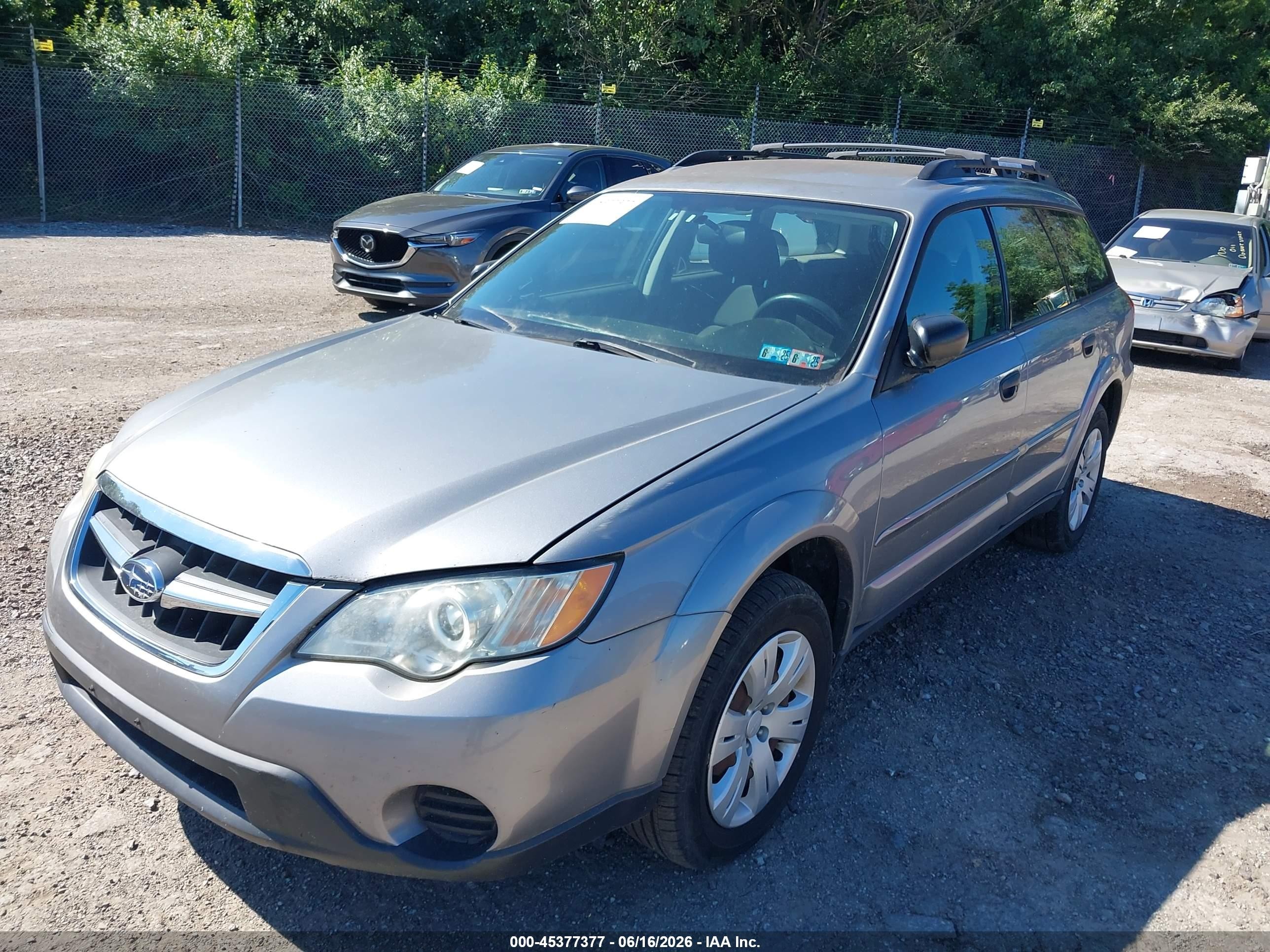 2009 Subaru Outback 2.5i Gold vin: 4S4BP60C697331991