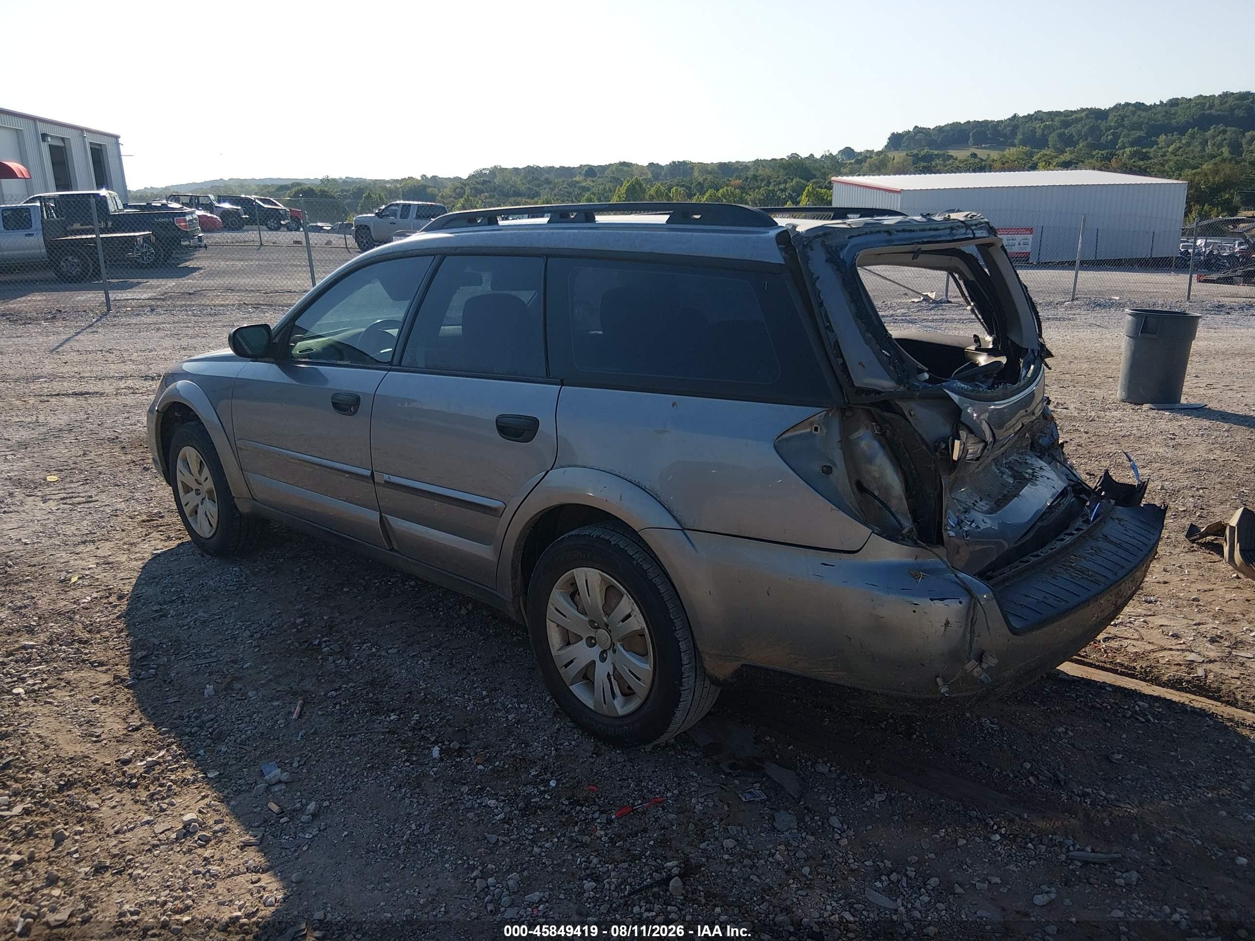 2008 Subaru Outback   Silver vin: 4S4BP60C987313578